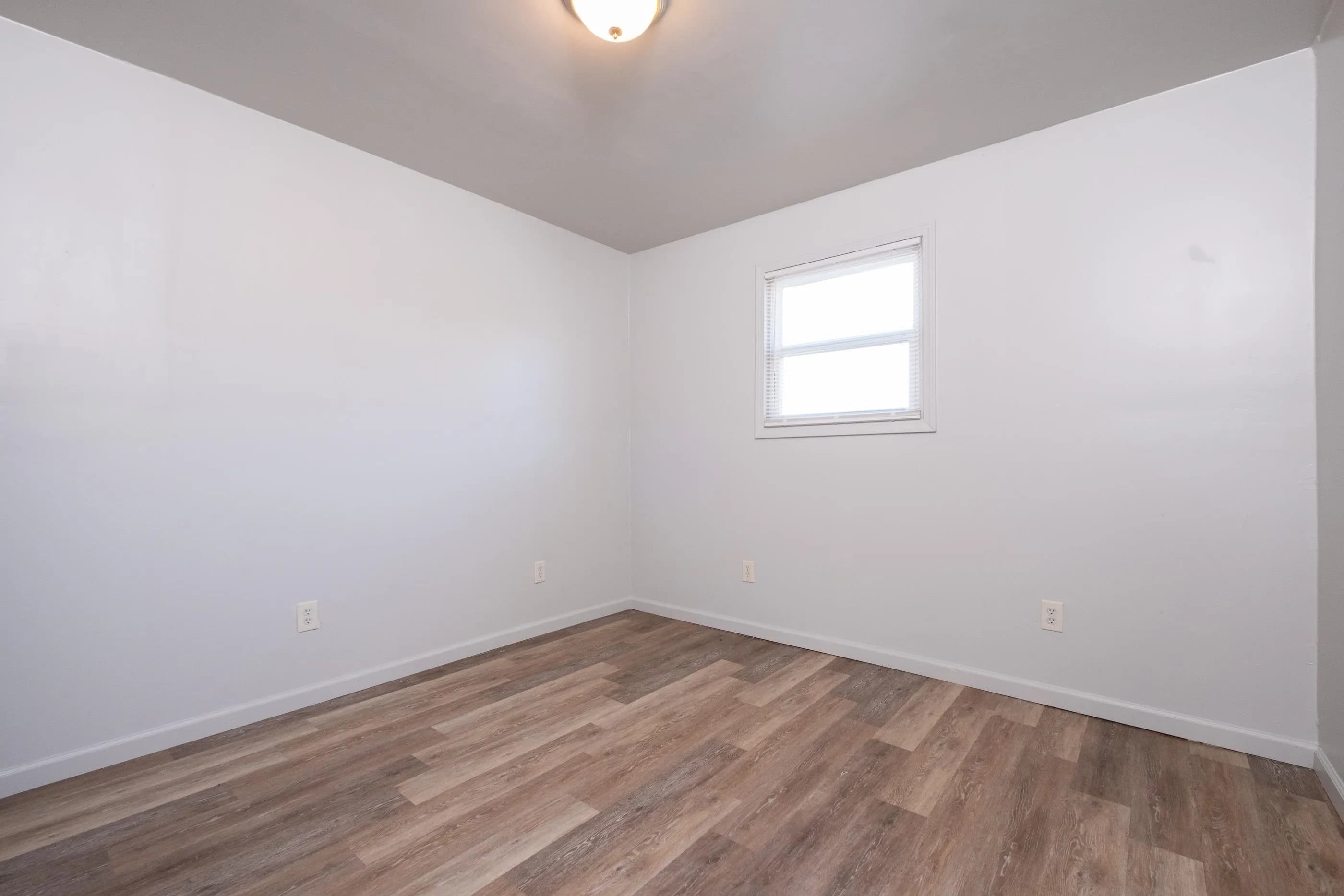 Property at 4905  Mabelvale - Image 23