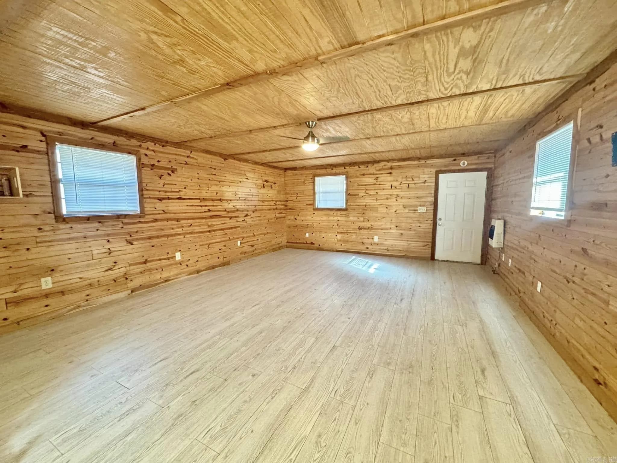 Property at 602  Lancaster - Image 5