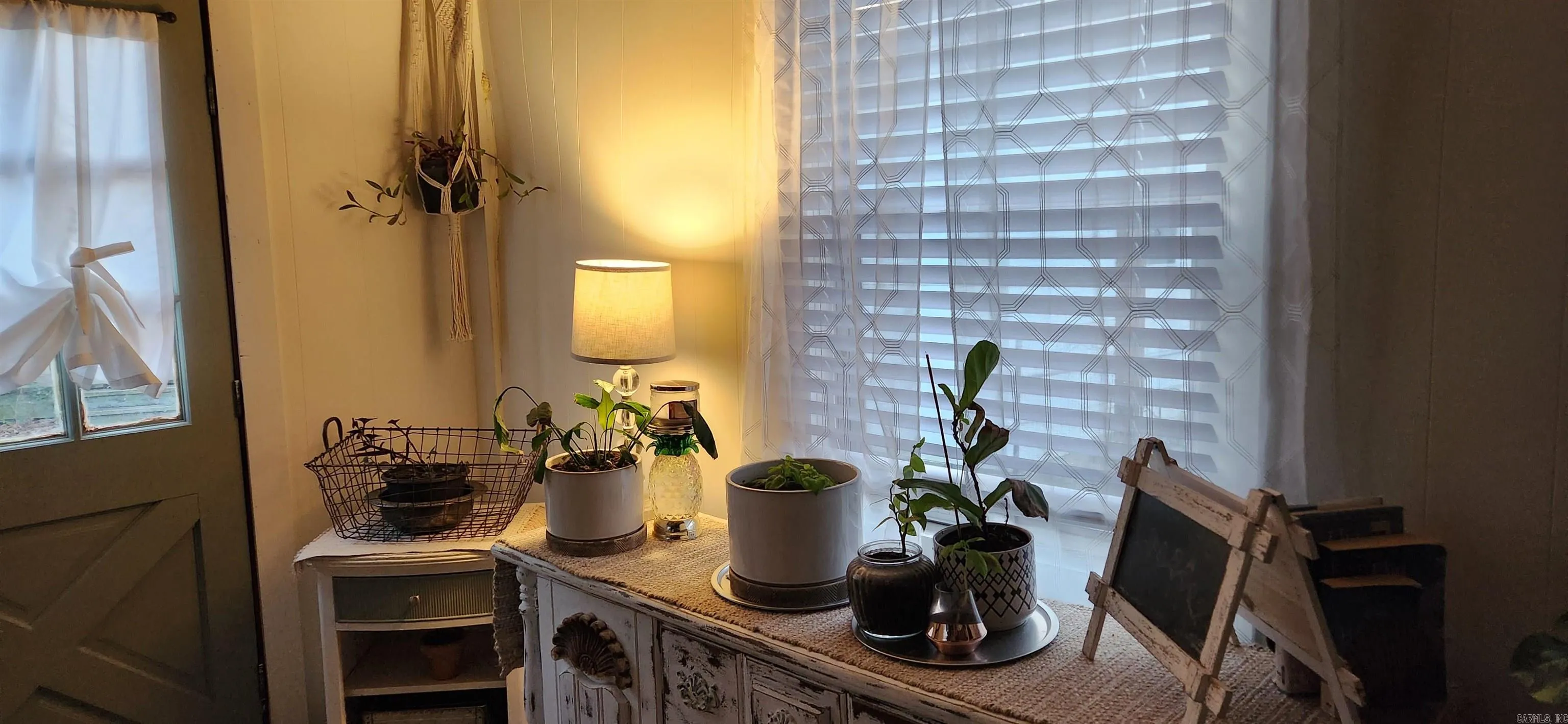 Property at 1001  Sunset - Image 41