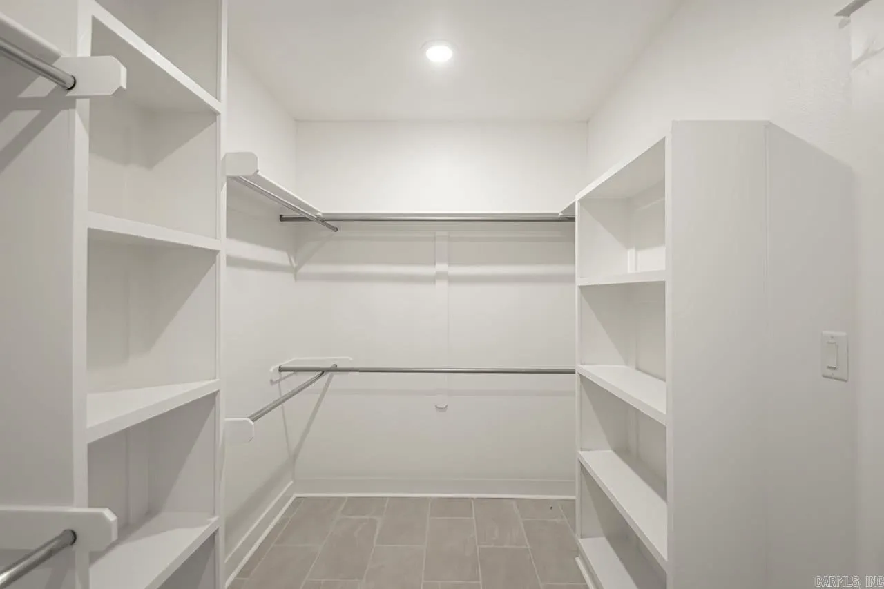 Property at 4039  Kindness - Image 31