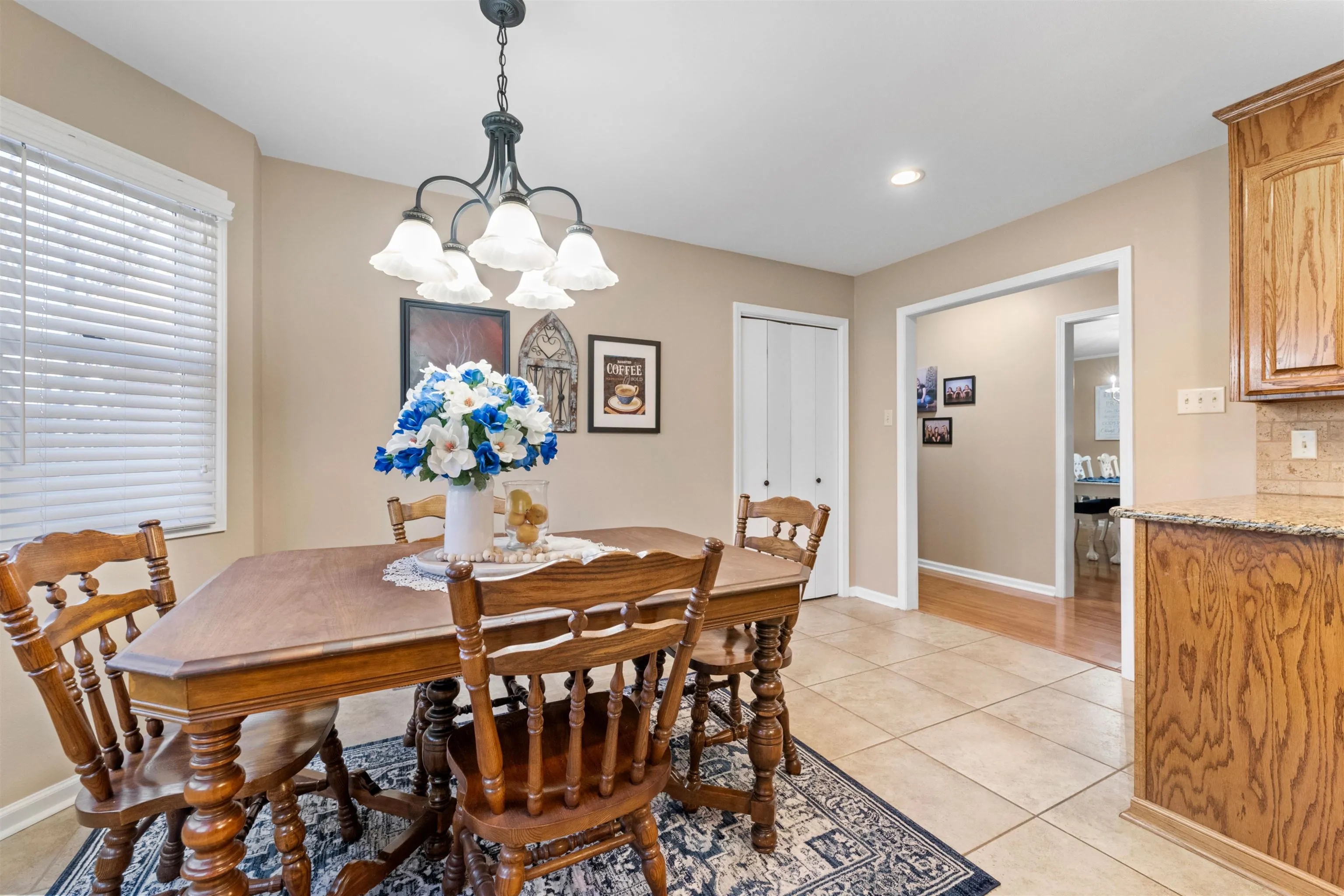 Property at 5809  N hills blvd - Image 7