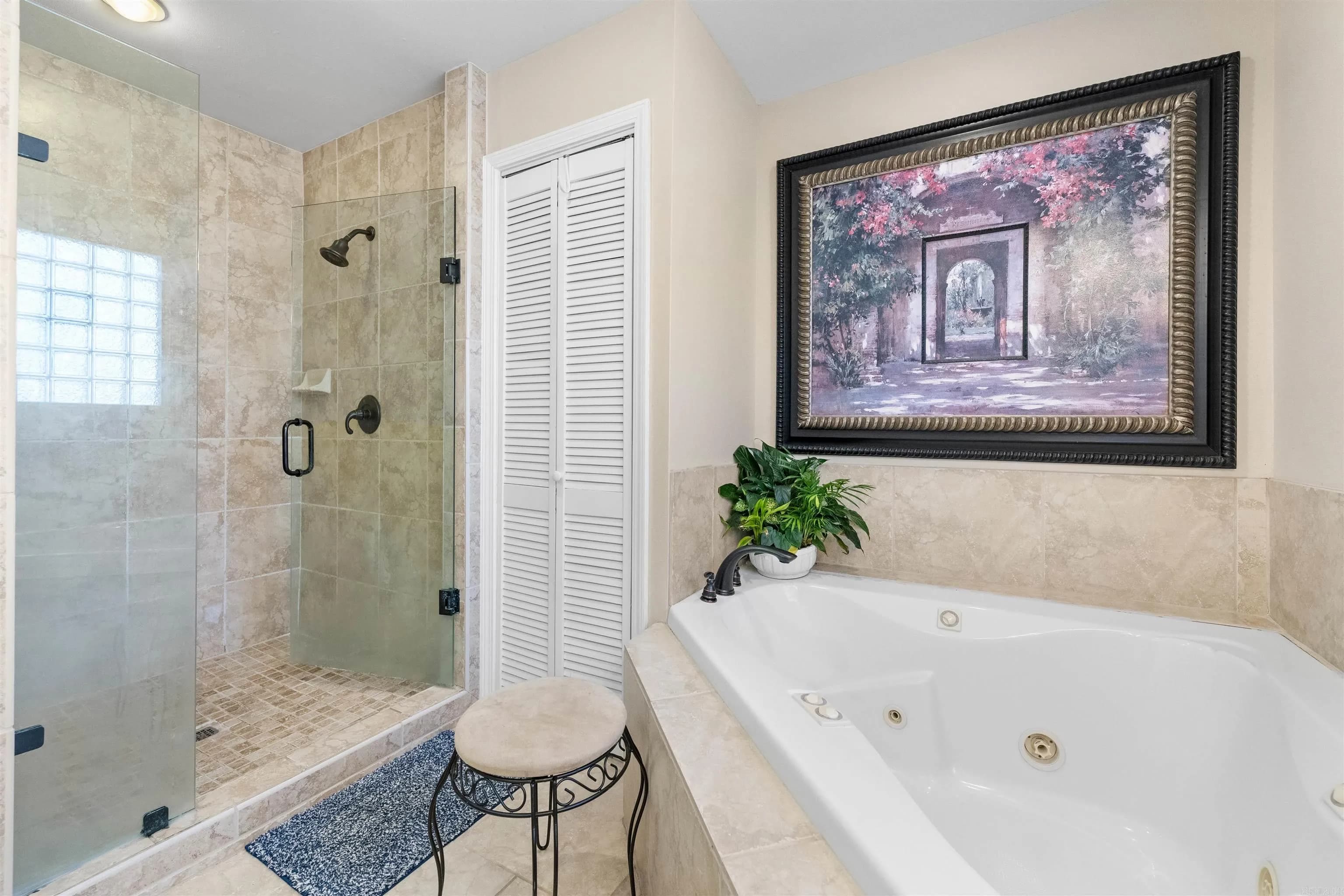 Property at 5809  N hills blvd - Image 24