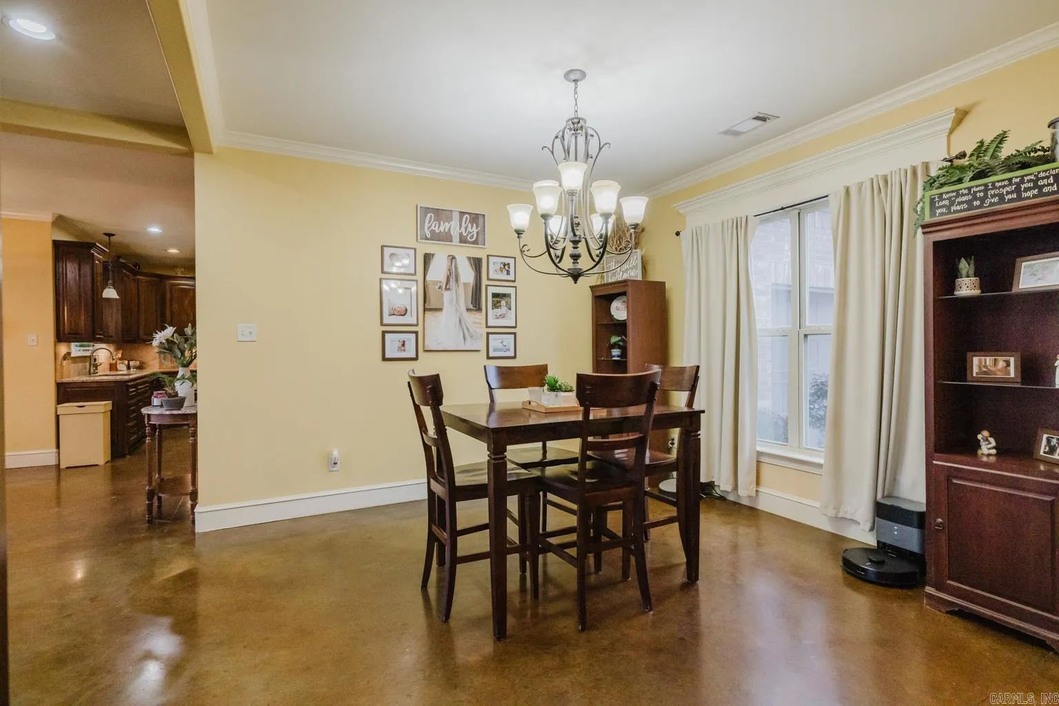 Property at 406  Suncrest - Image 11
