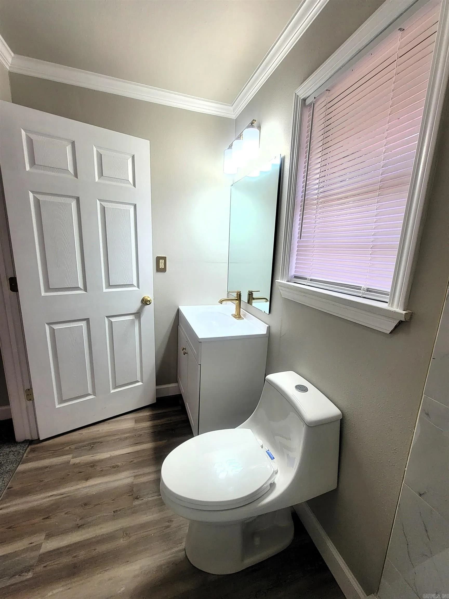 Property at 1403  Arrowhead - Image 7