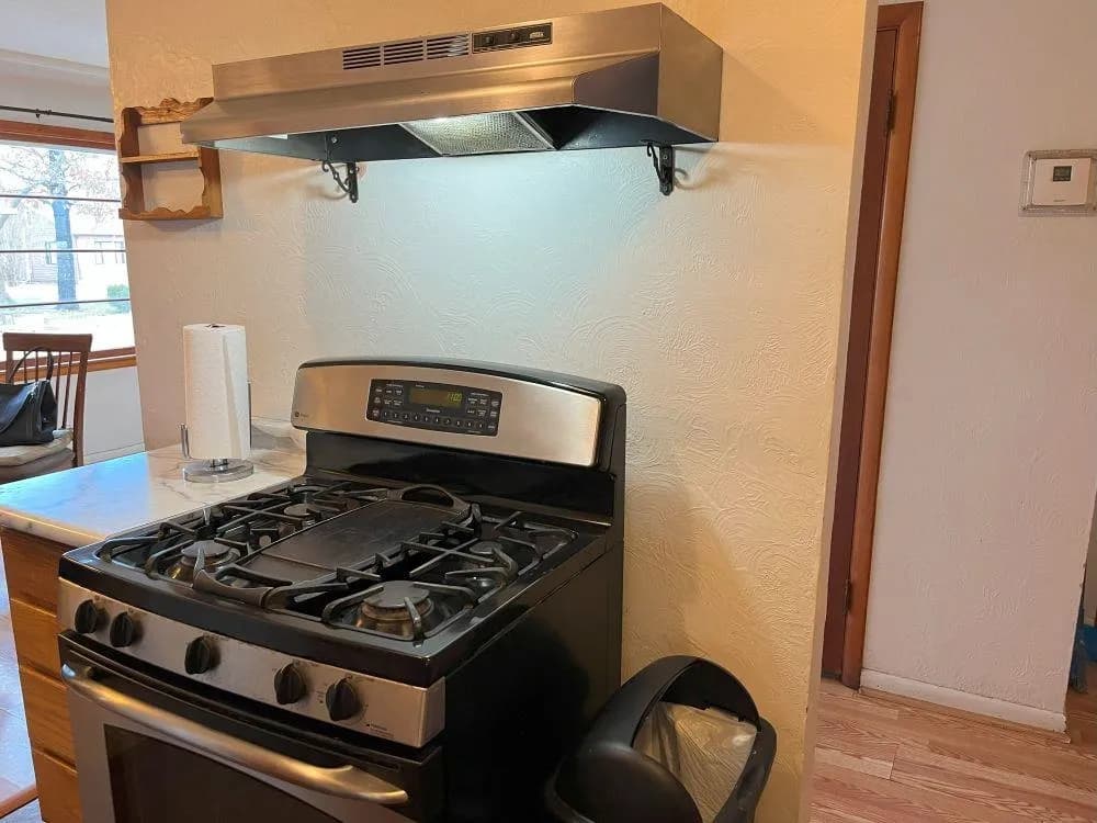 Property at 424 E 7th - Image 10