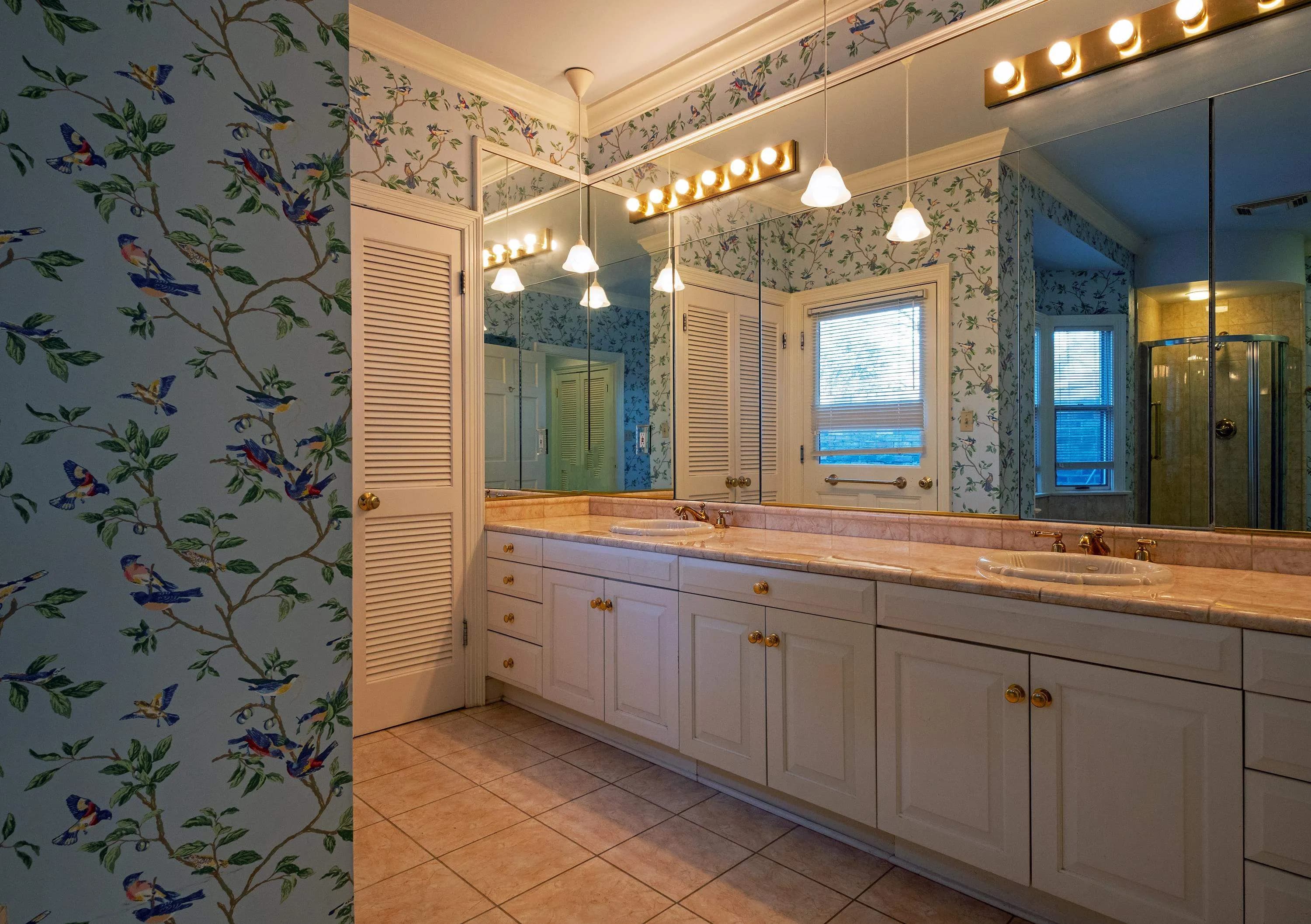 Property at 9  Riverbend - Image 34