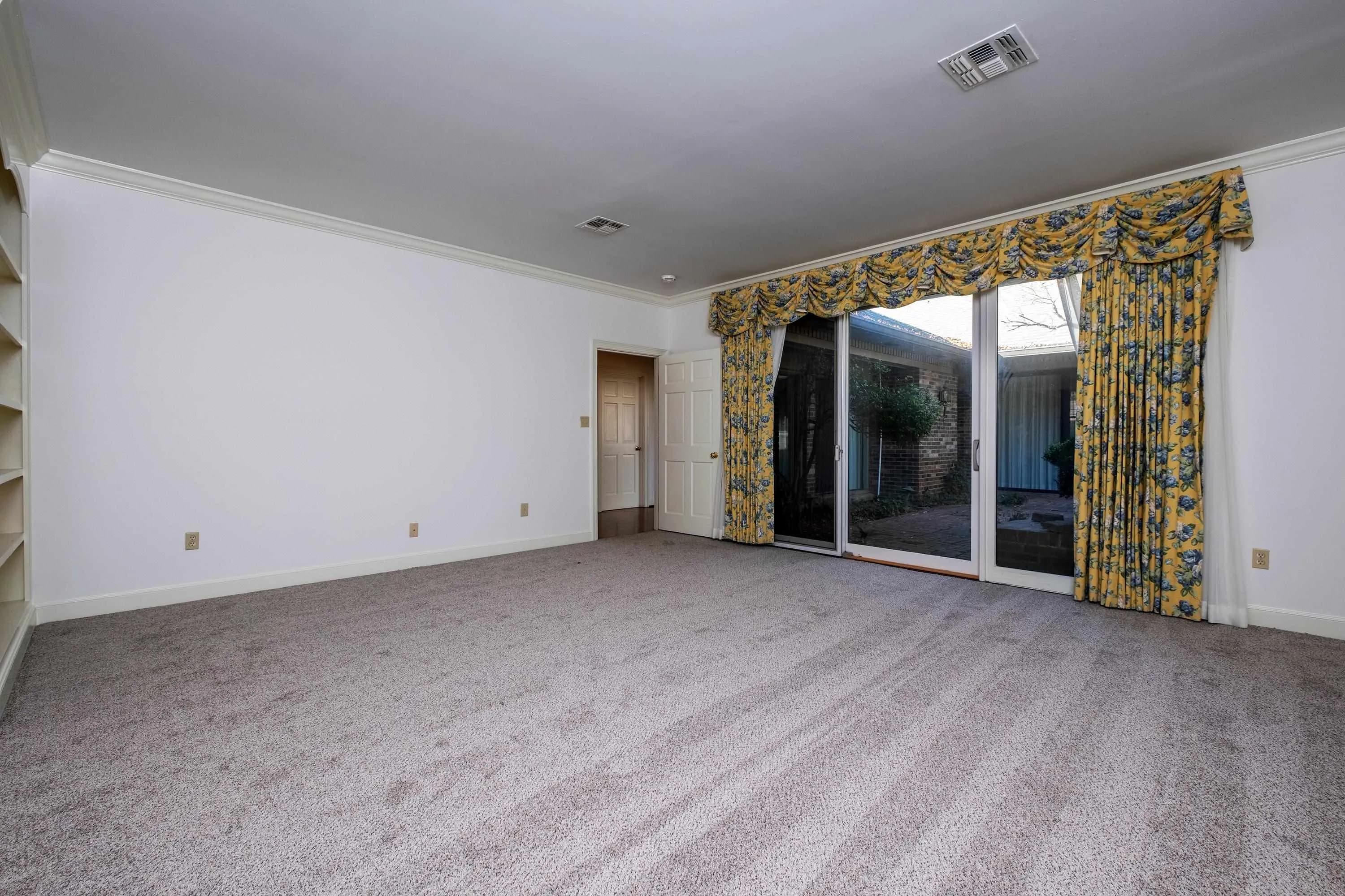 Property at 9  Riverbend - Image 33