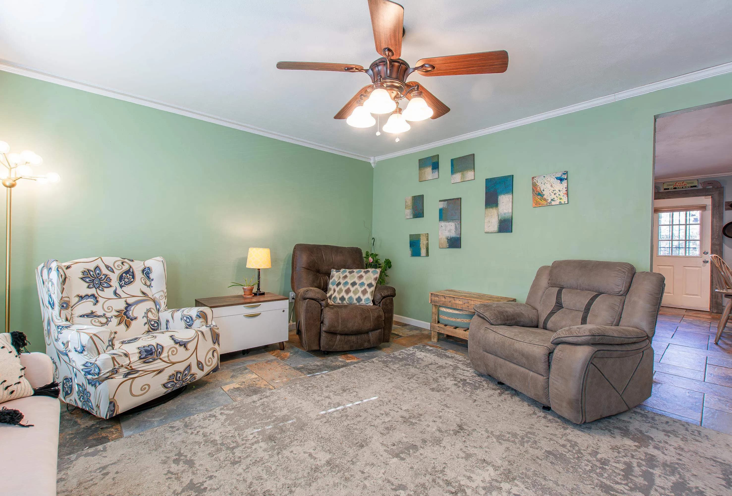 Property at 2408  Cedar creek - Image 17