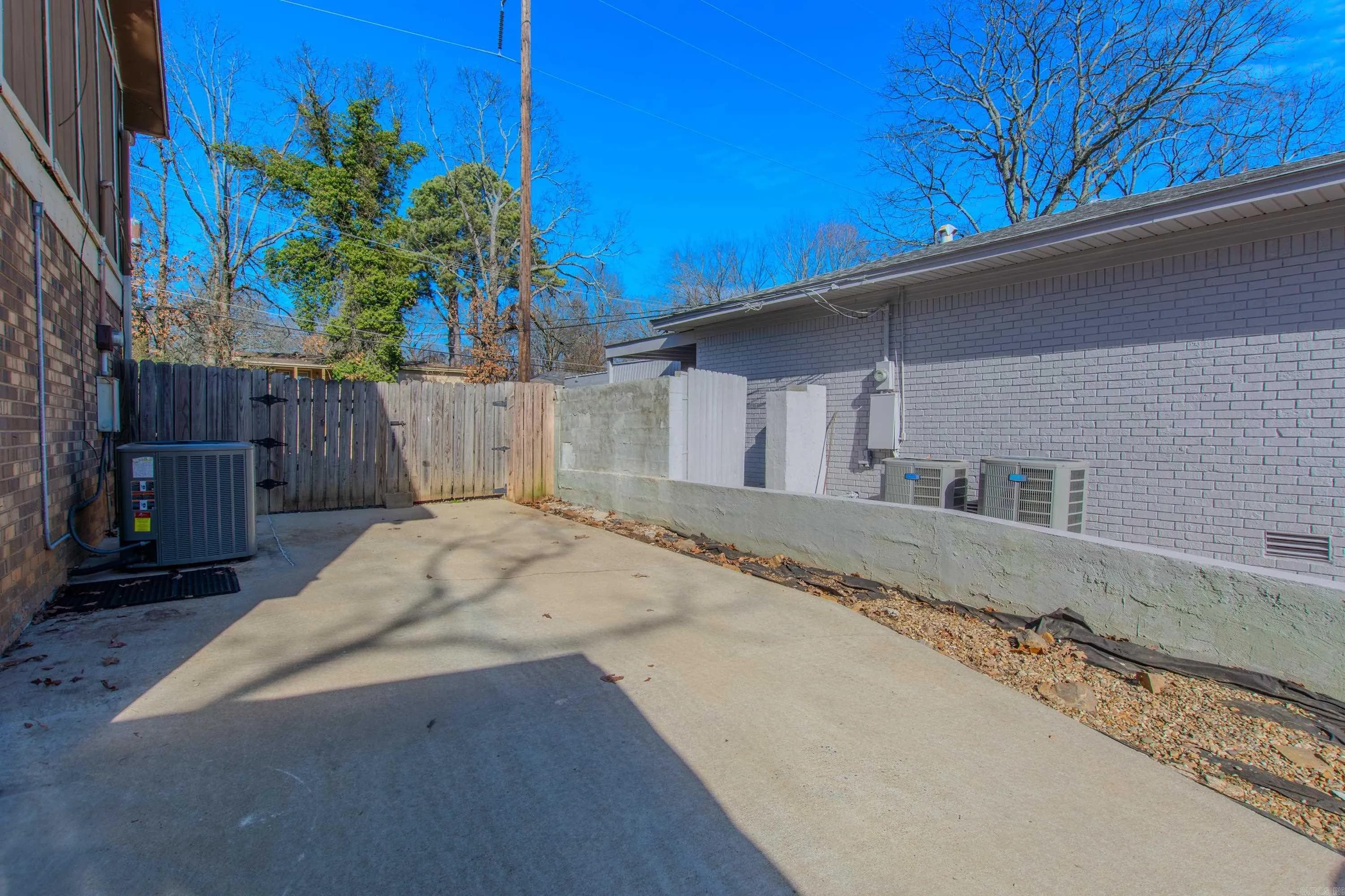 Property at 2408  Cedar creek - Image 50