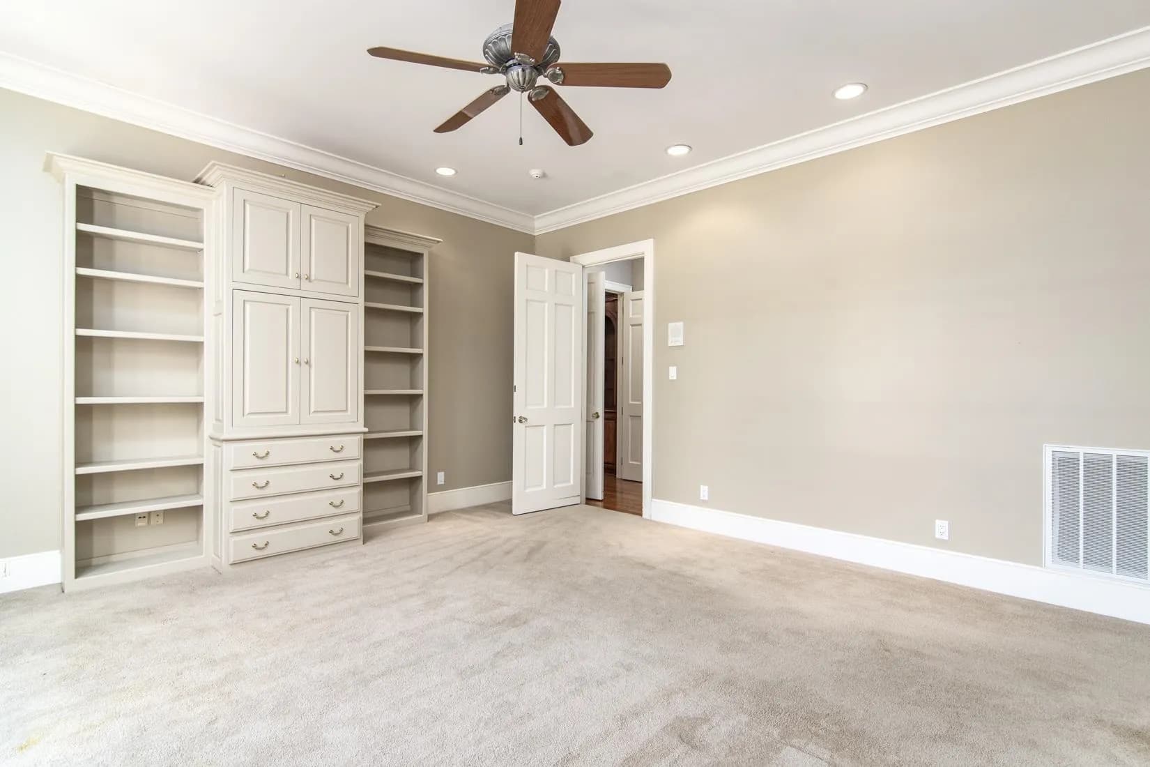 Property at 303  Hickory creek ct nw - Image 17