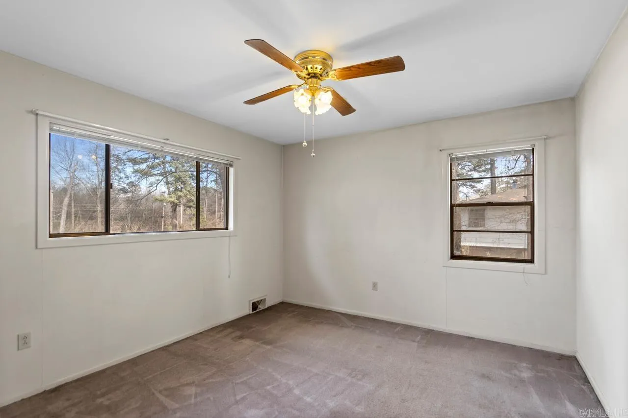 Property at 7425  Shady grove road - Image 11