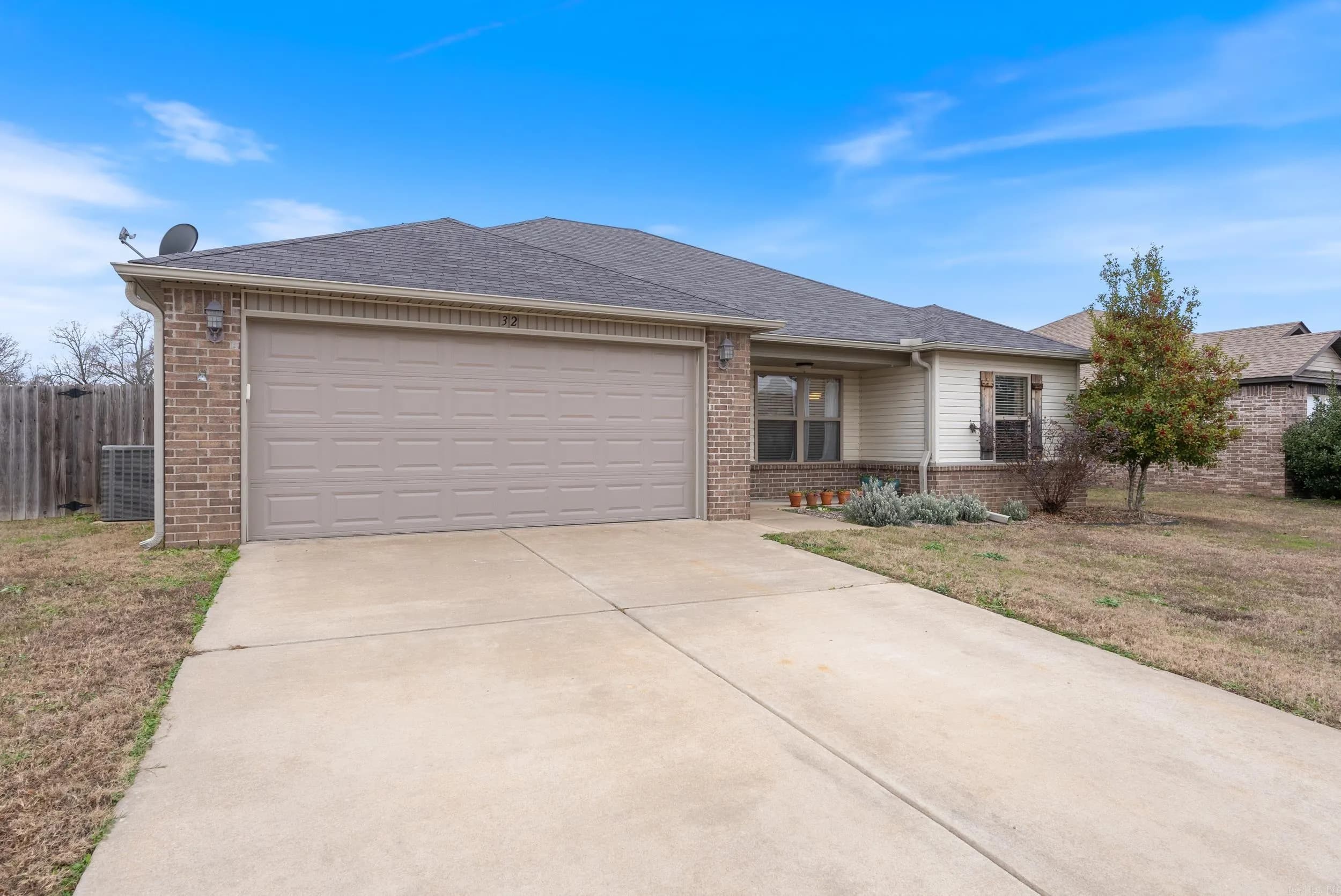 Property at 32  Dunwood drive - Image 2