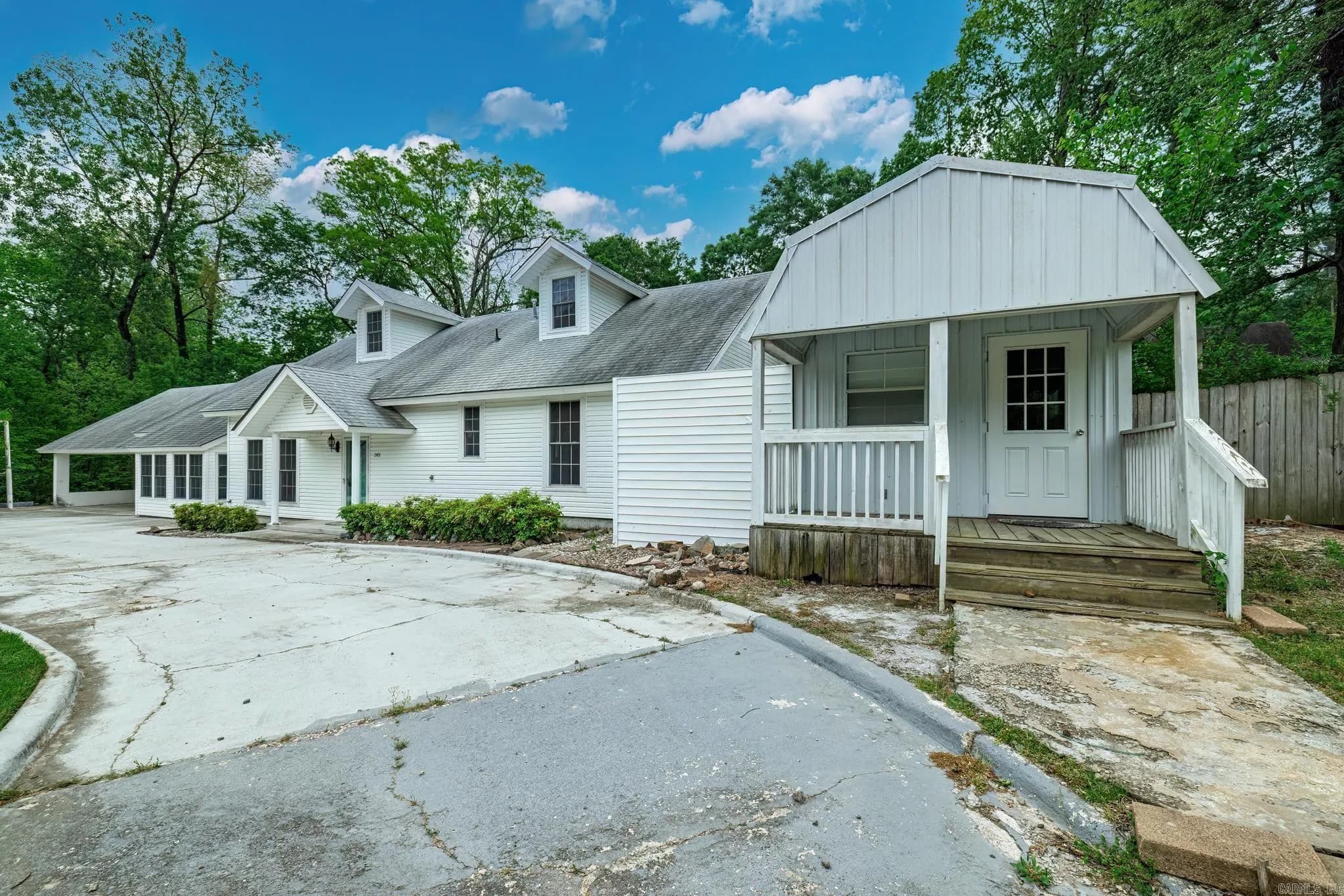 Property at 2401  Forrest park - Image 42