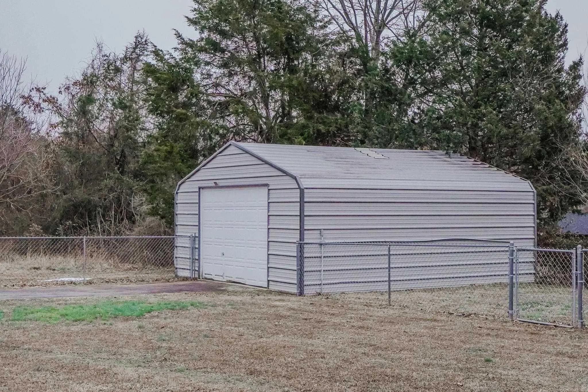 Property at 2809  Cr 3341 - Image 36