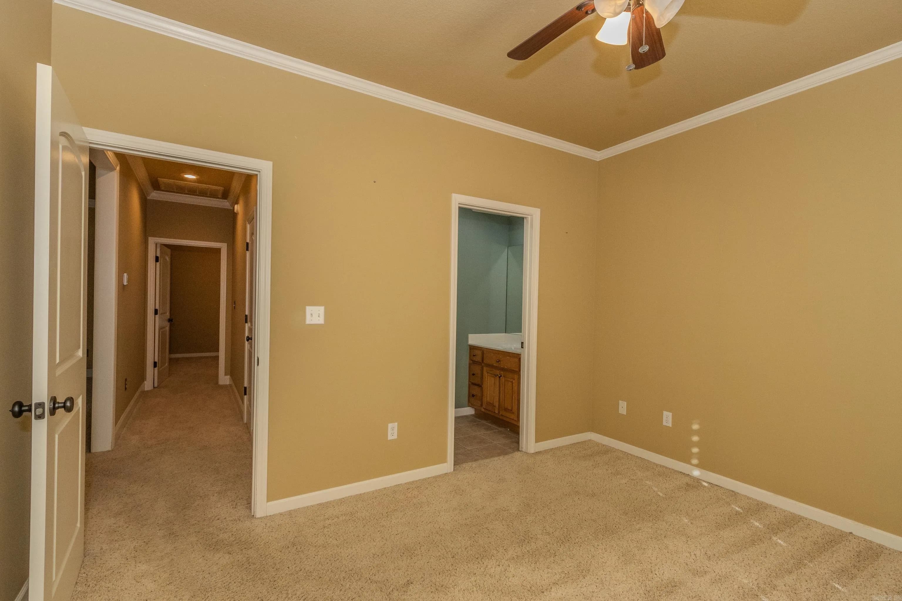 Property at 403  Reed register - Image 5
