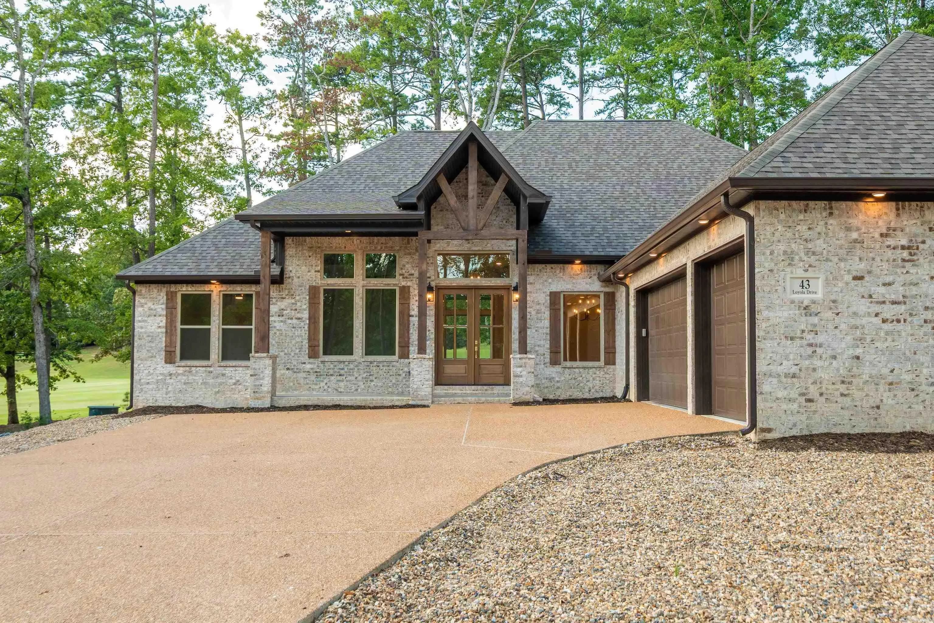 Property at 43  Loyola - Image 2