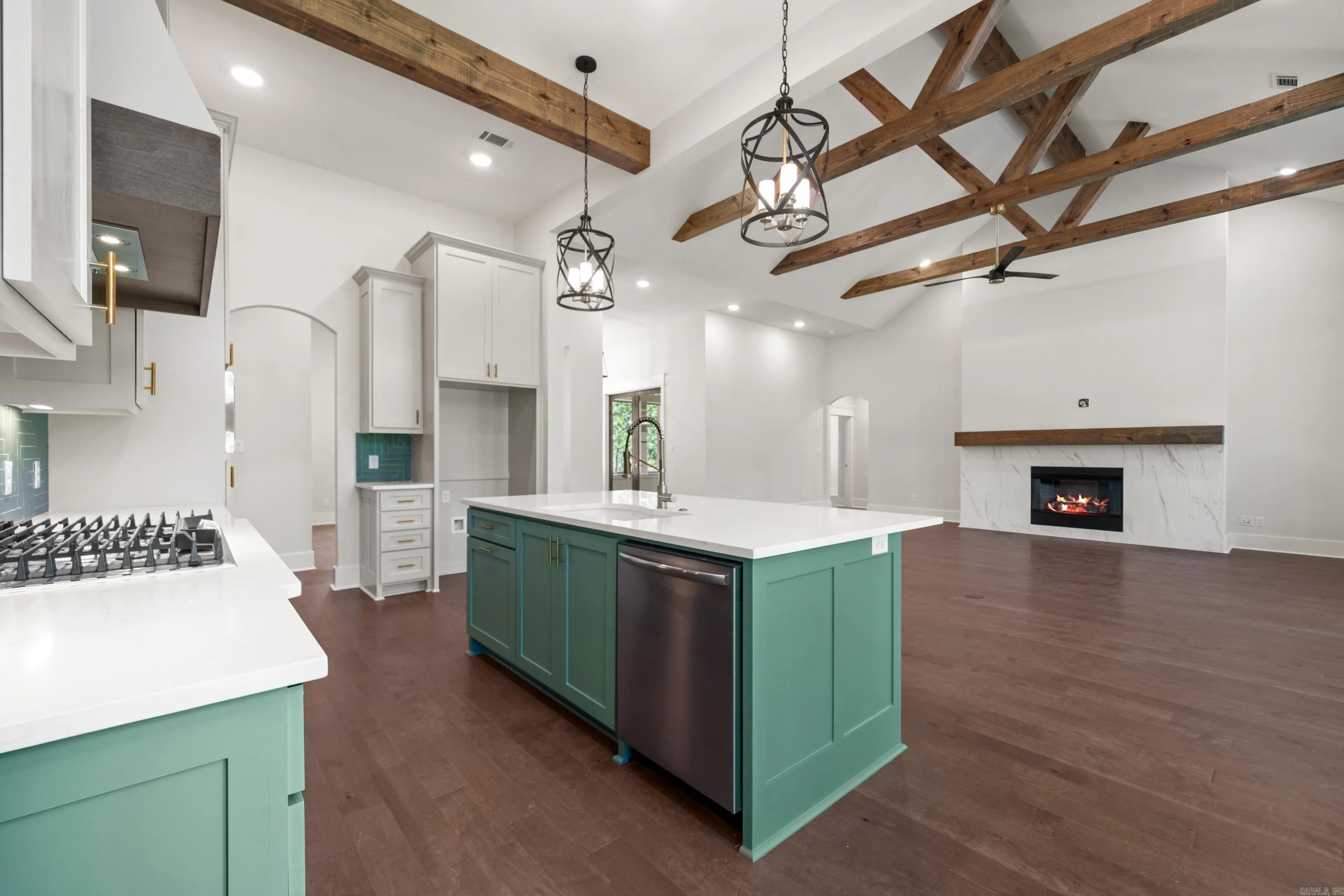 Property at 43  Loyola - Image 16