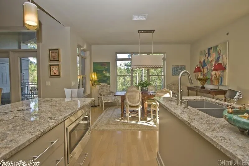 Property at 100  Vallon #112 - Image 7