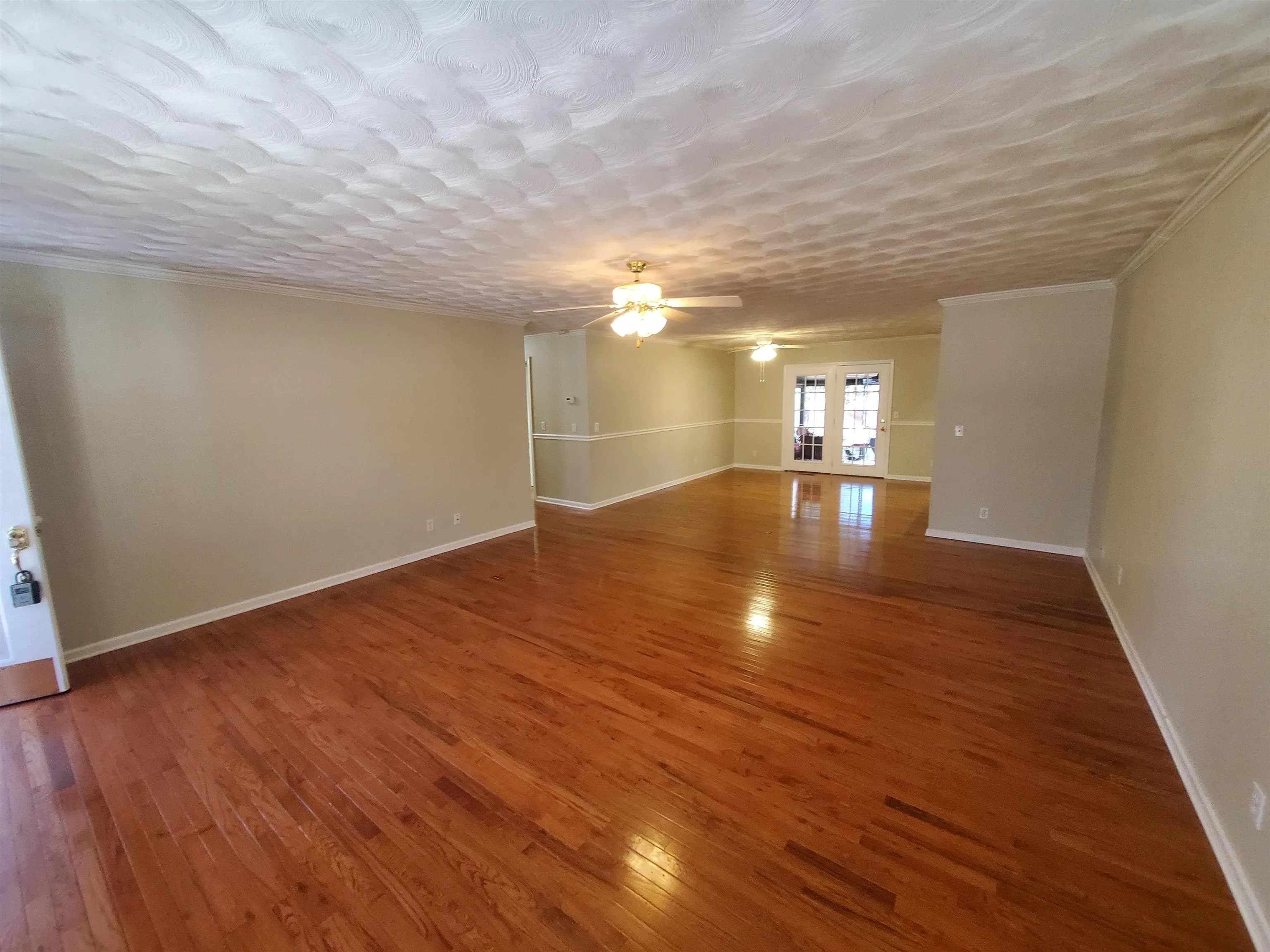 Property at 880 N 6th - Image 13