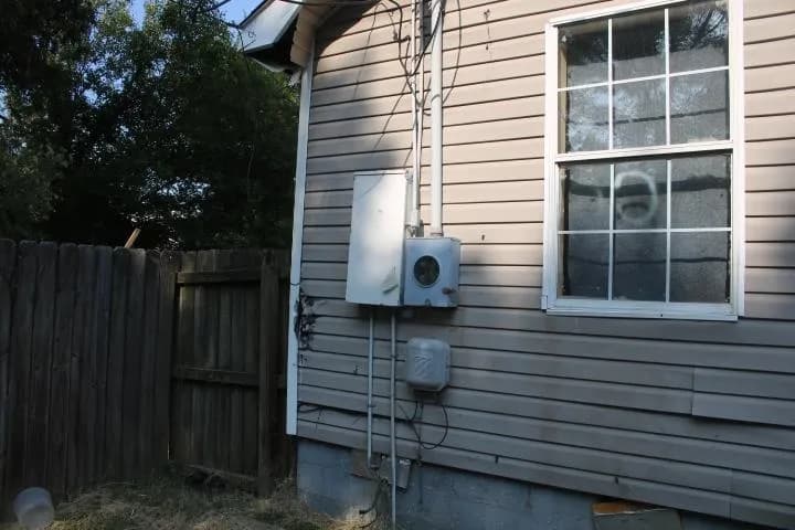 Property at 2818  Springer - Image 8
