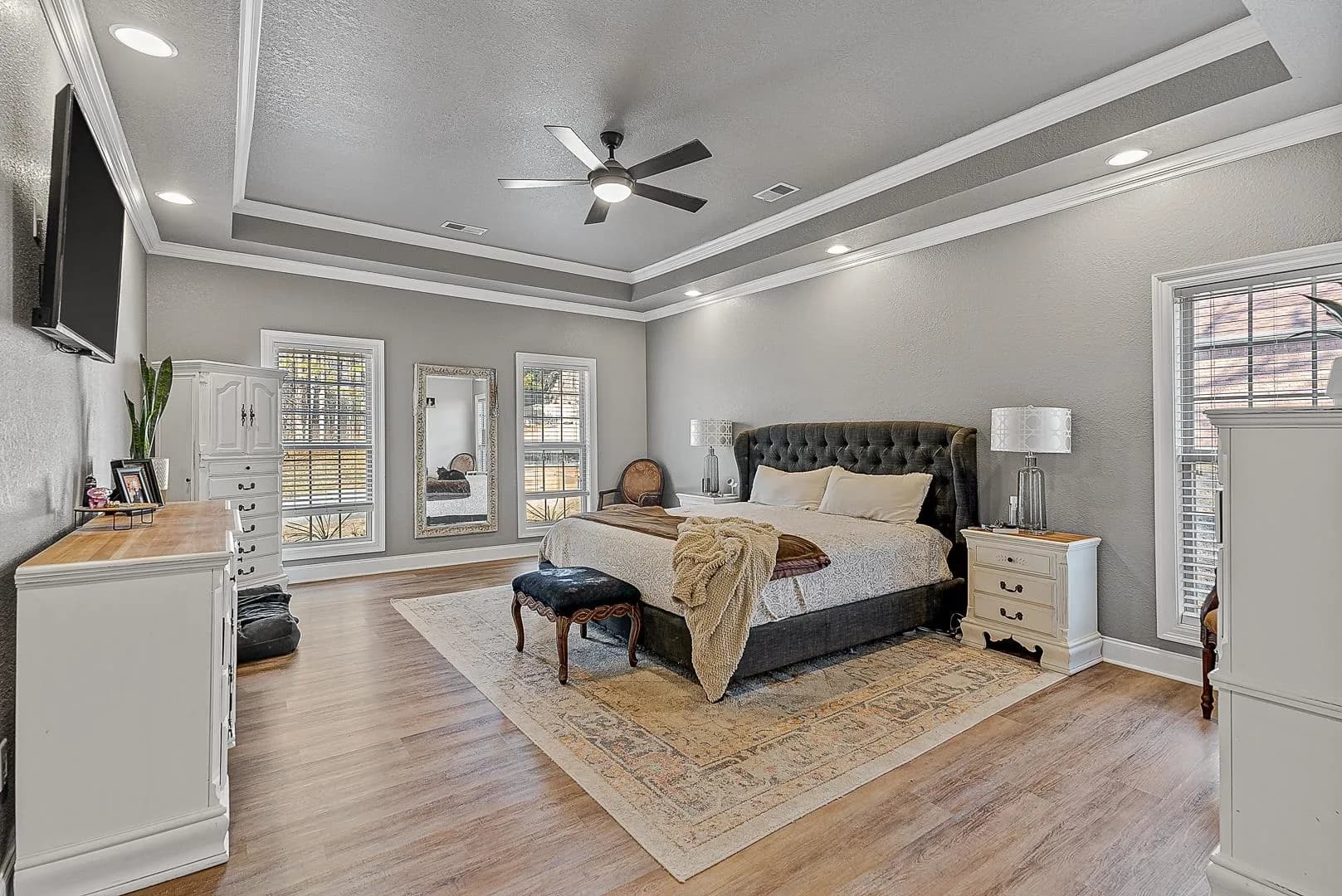 Property at 2400  Rebecca - Image 21