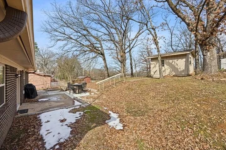 Property at 902 W 18th terrace - Image 32