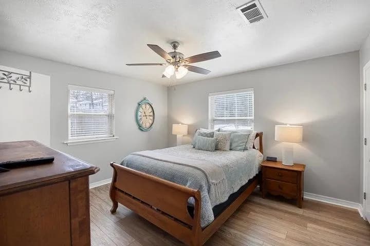 Property at 902 W 18th terrace - Image 15