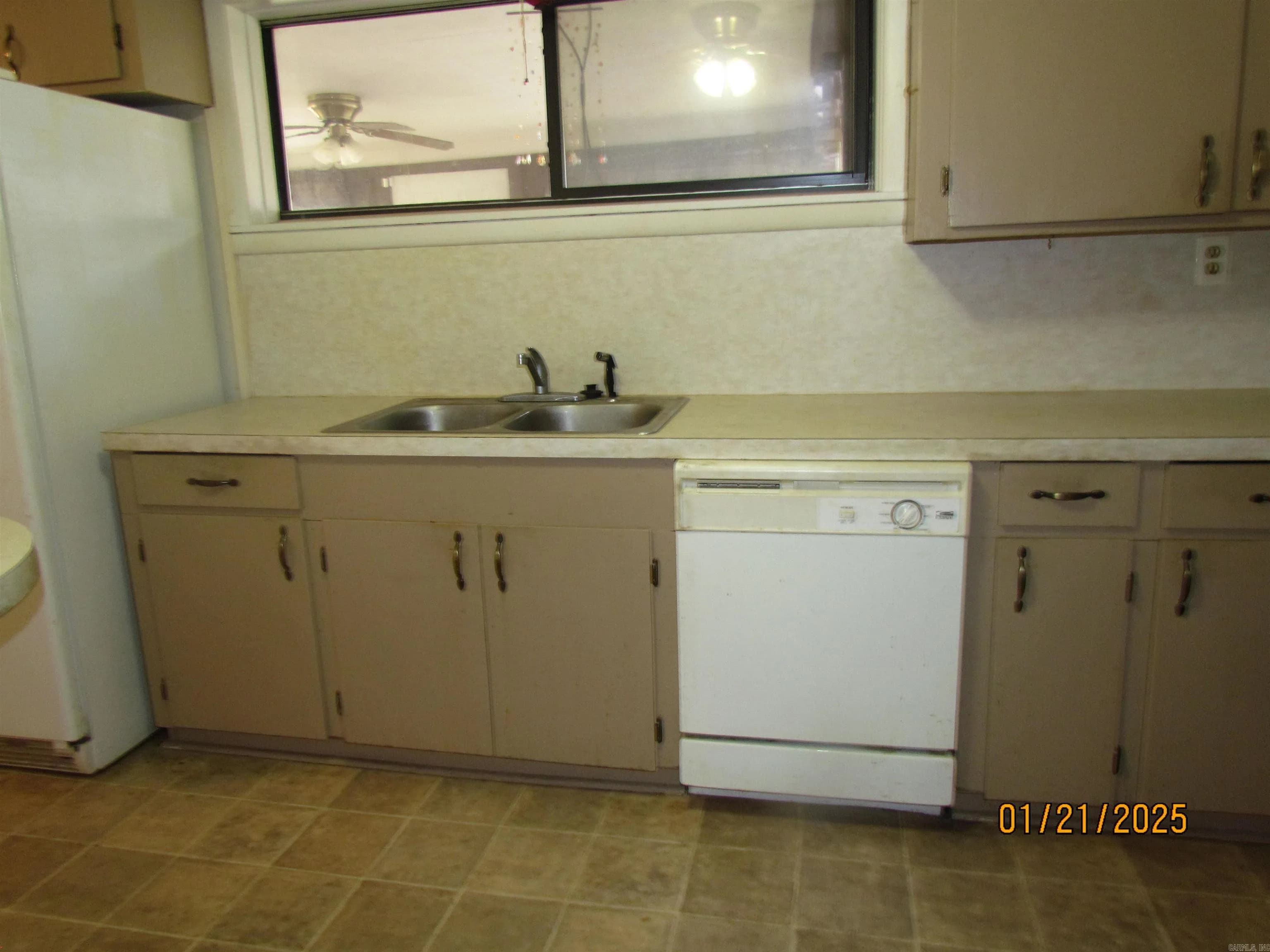 Property at 1104  Parkway - Image 16