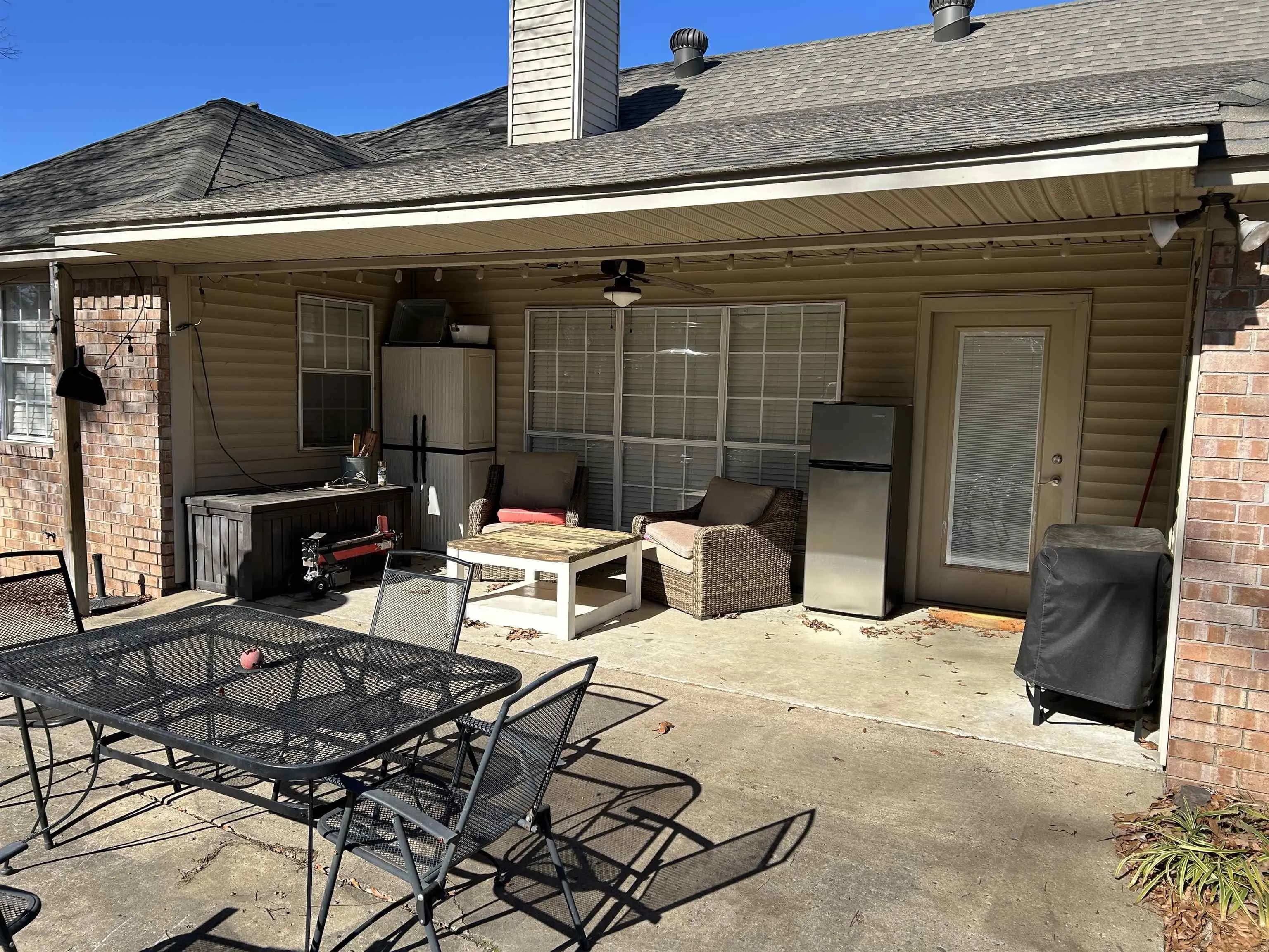 Property at 1925  Amos - Image 31