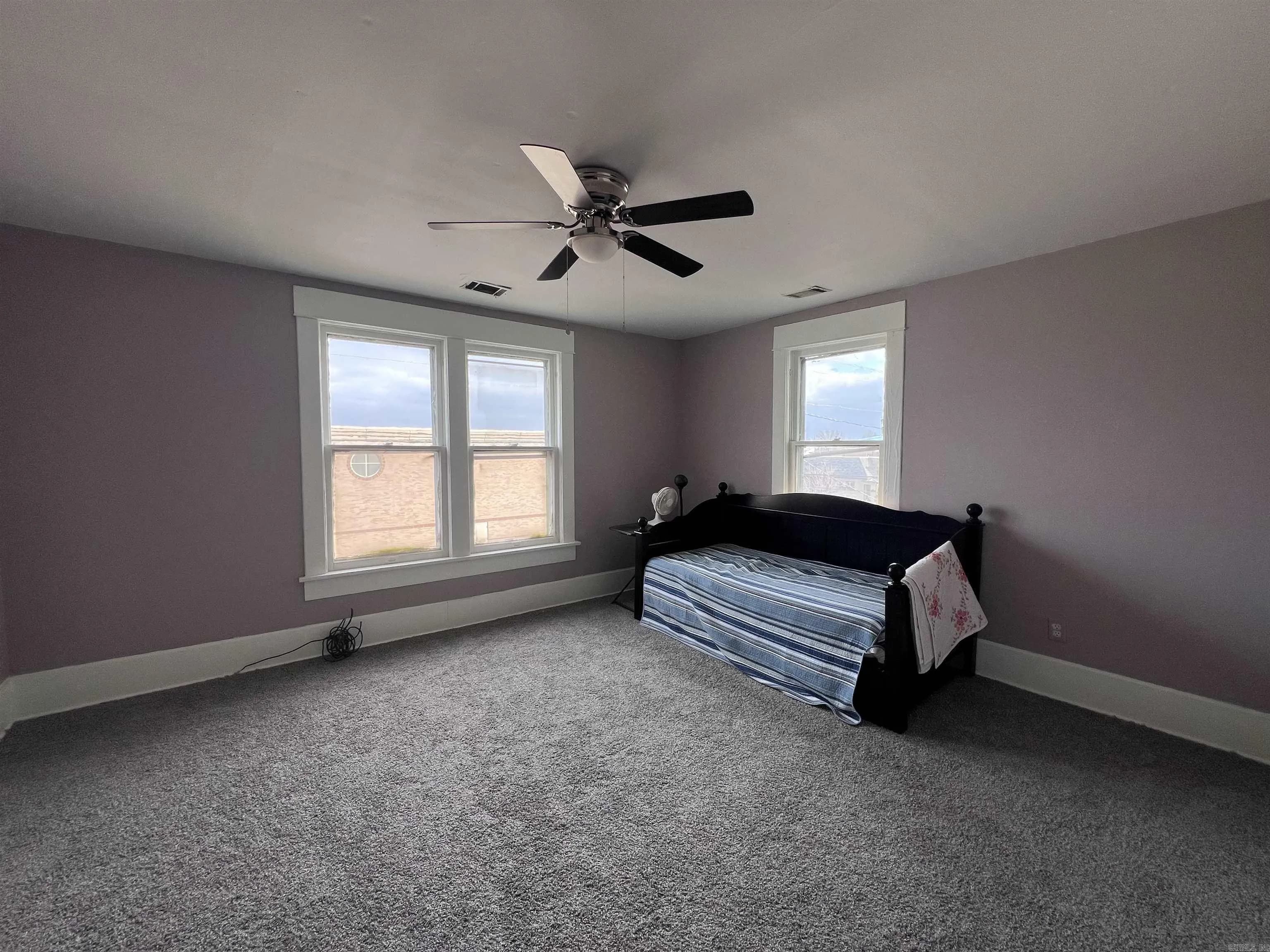 Property at 400 W Poplar - Image 13