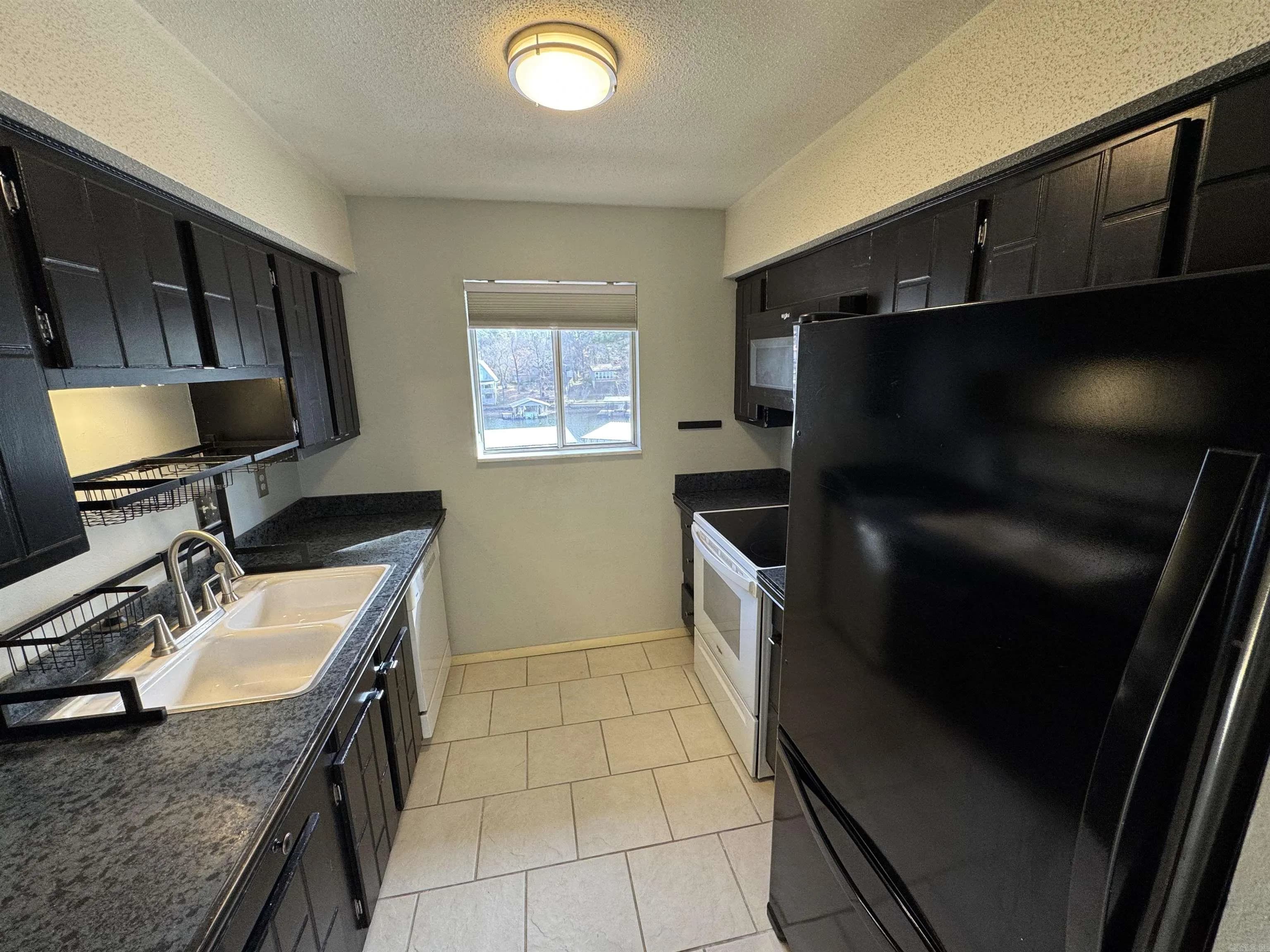 Property at 1127  Twin points  Unit C, C - Image 11