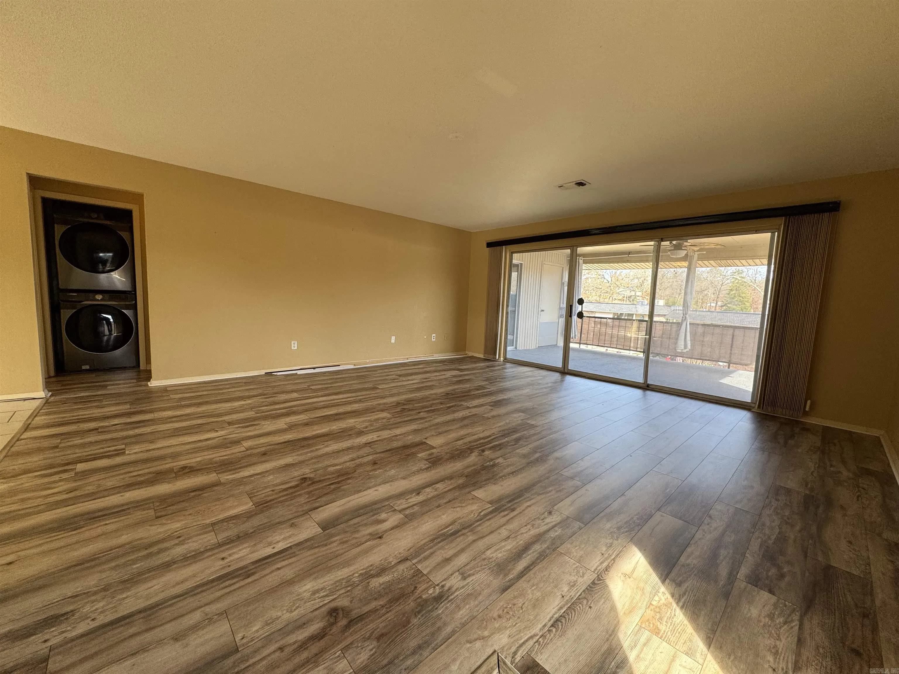 Property at 1127  Twin points  Unit C, C - Image 5