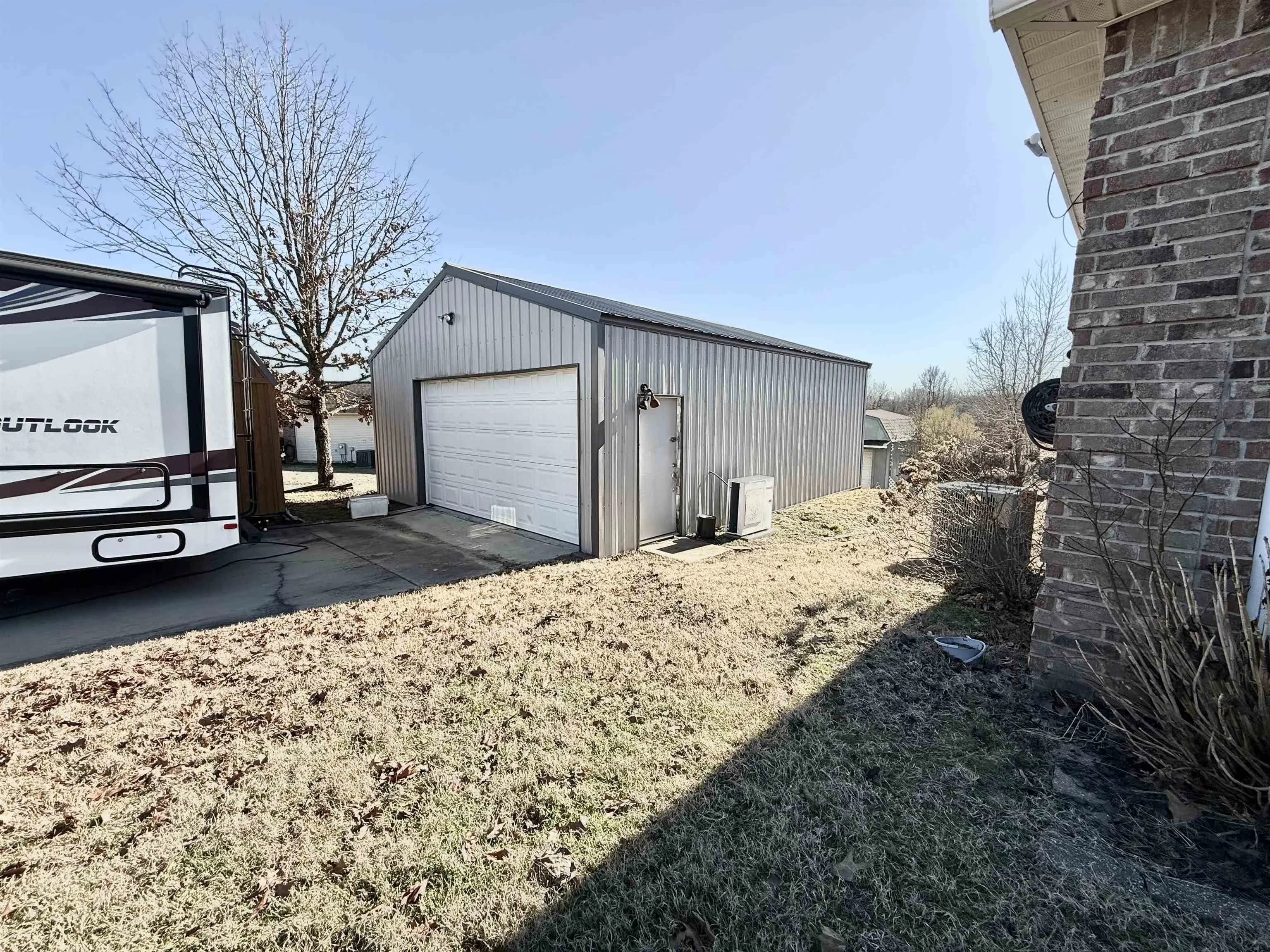 Property at 8337  Sagebrush - Image 18
