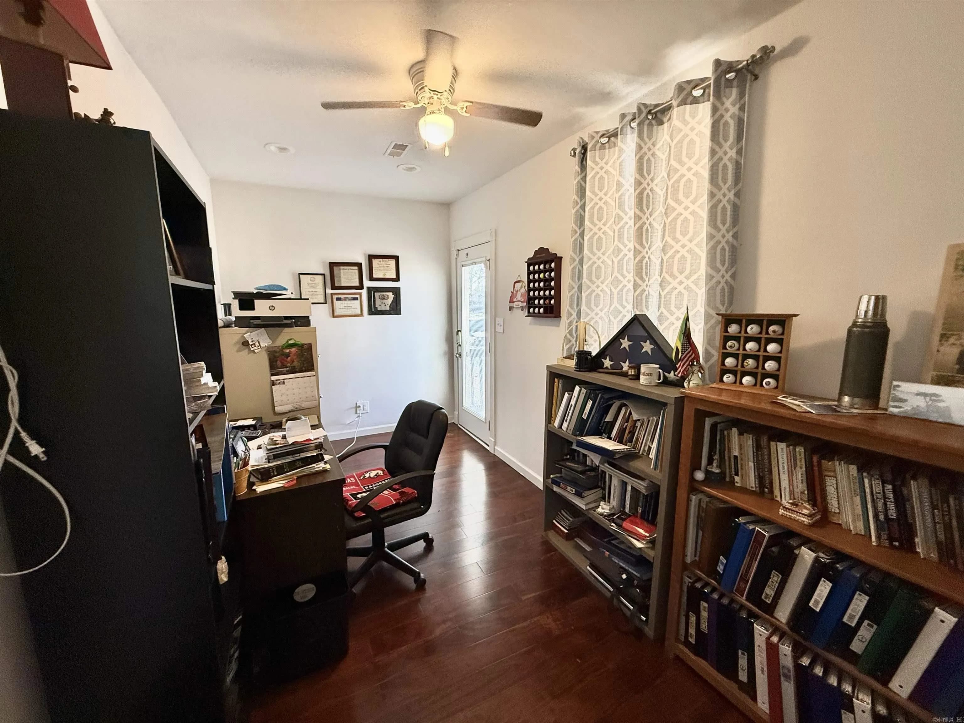 Property at 8337  Sagebrush - Image 9