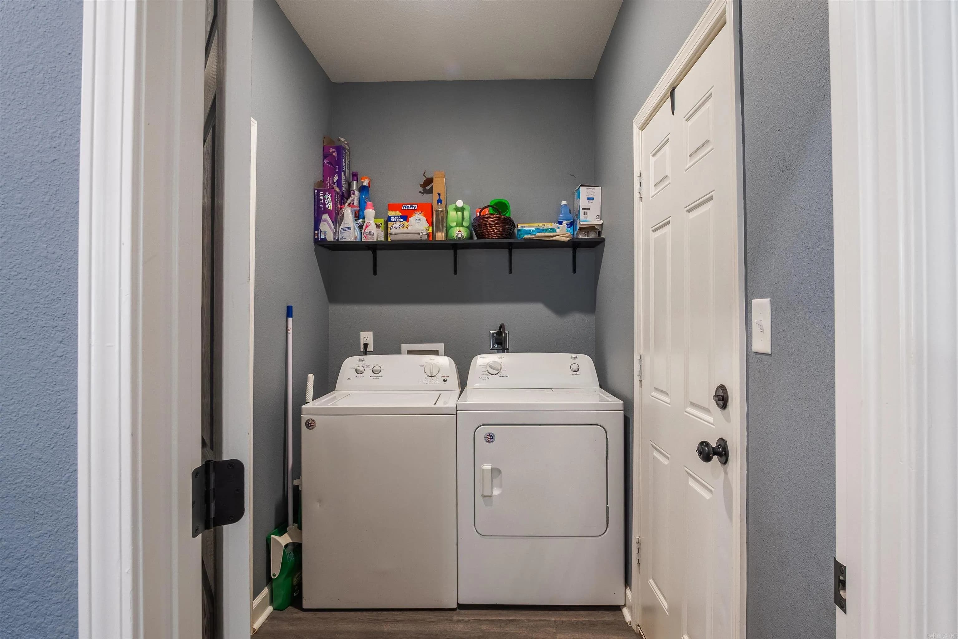 Property at 5105  Wagon trail - Image 30