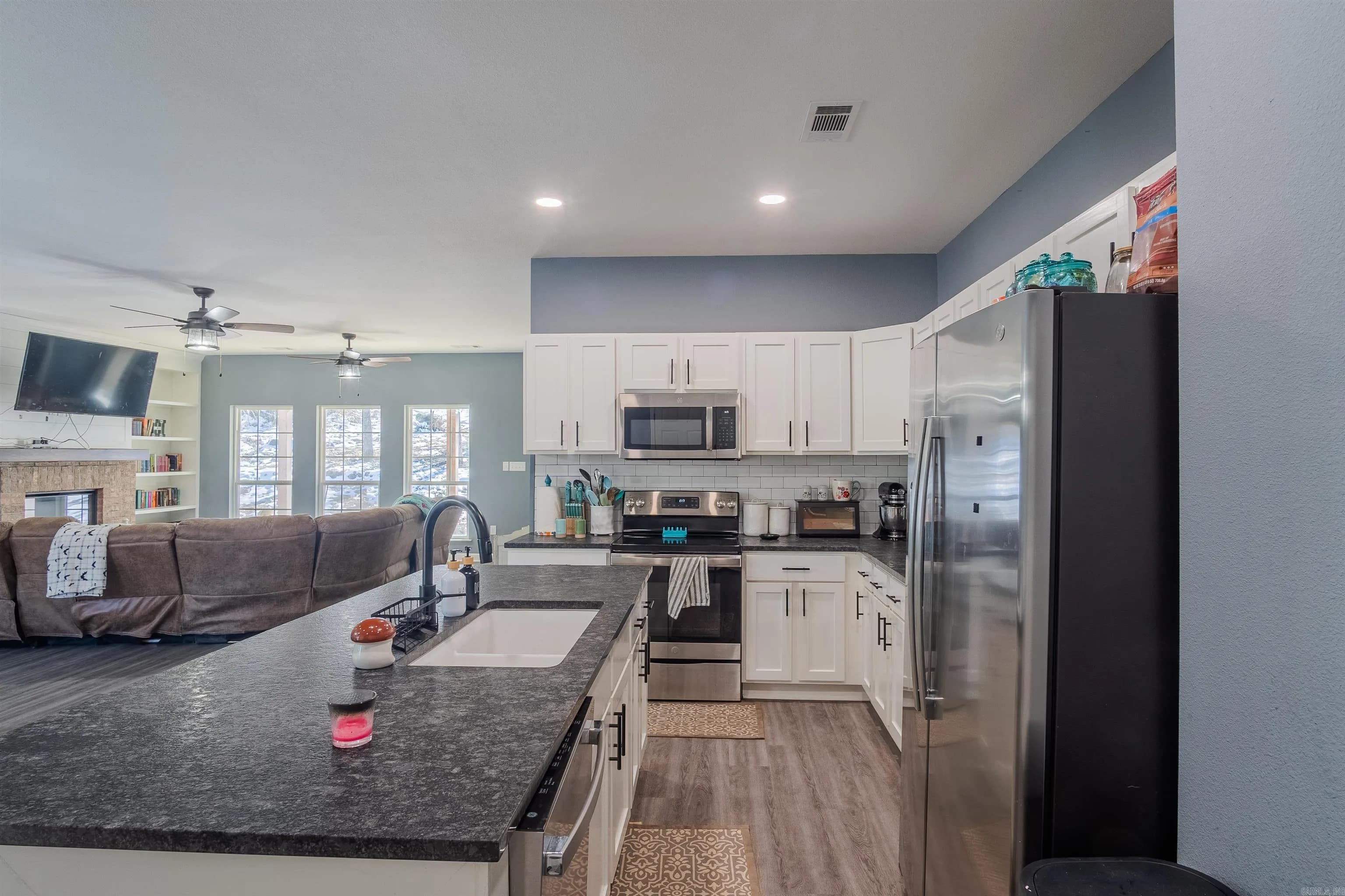 Property at 5105  Wagon trail - Image 20