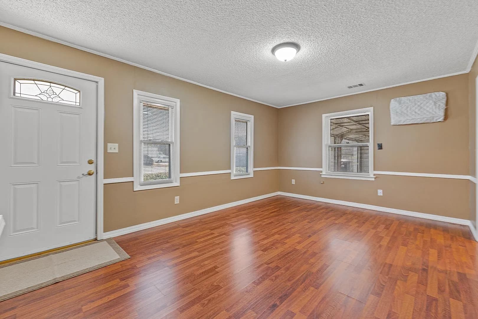 Property at 505  Whitlatch - Image 10