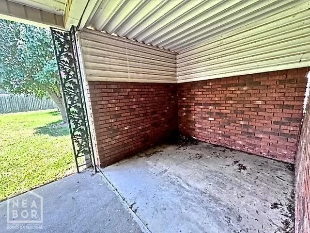 Property at 913  Cedar - Image 3