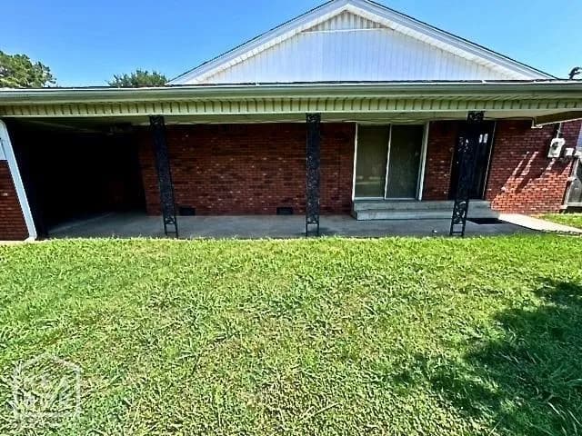 Property at 913  Cedar - Image 24