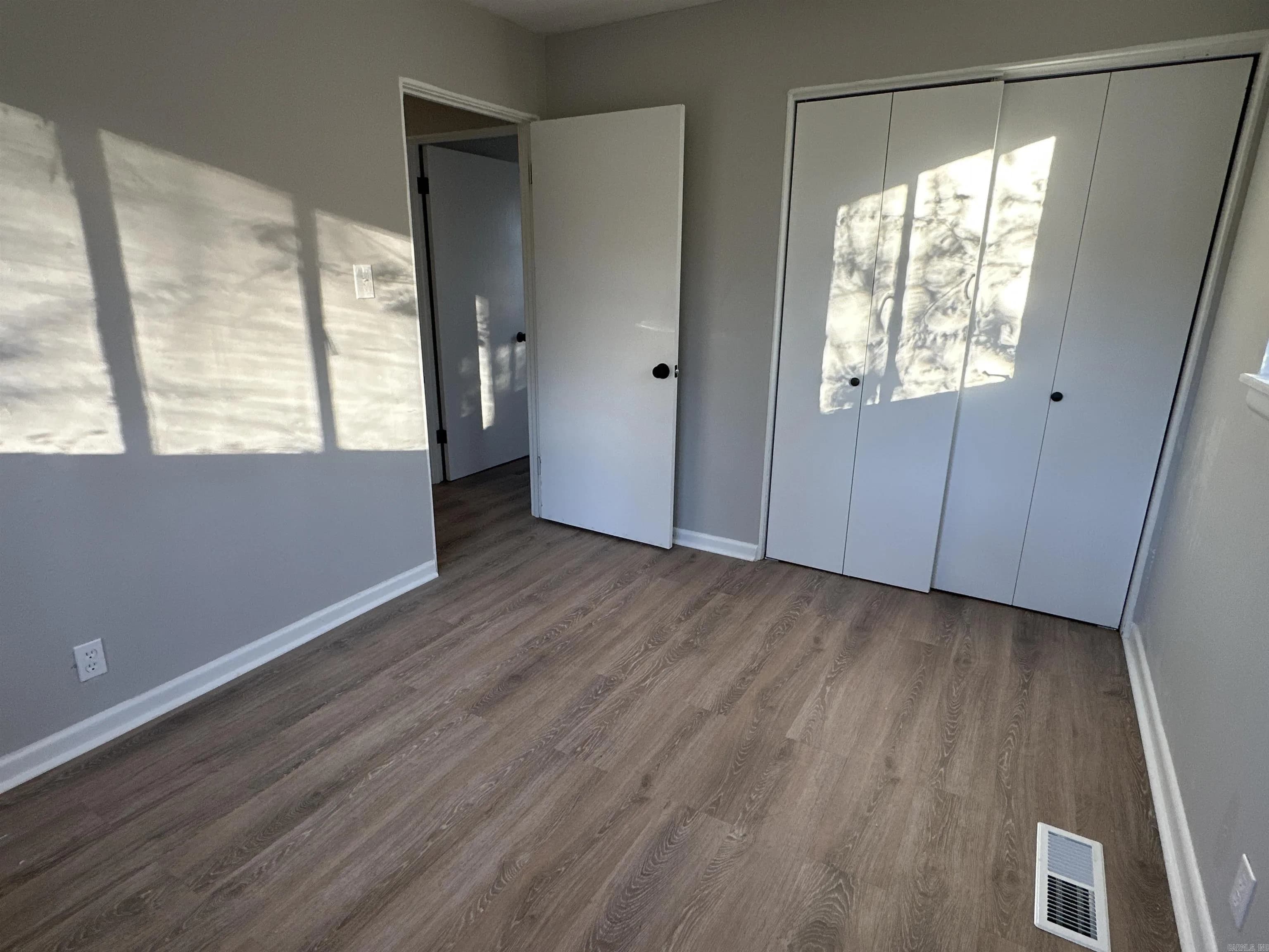 Property at 16  Irving - Image 28