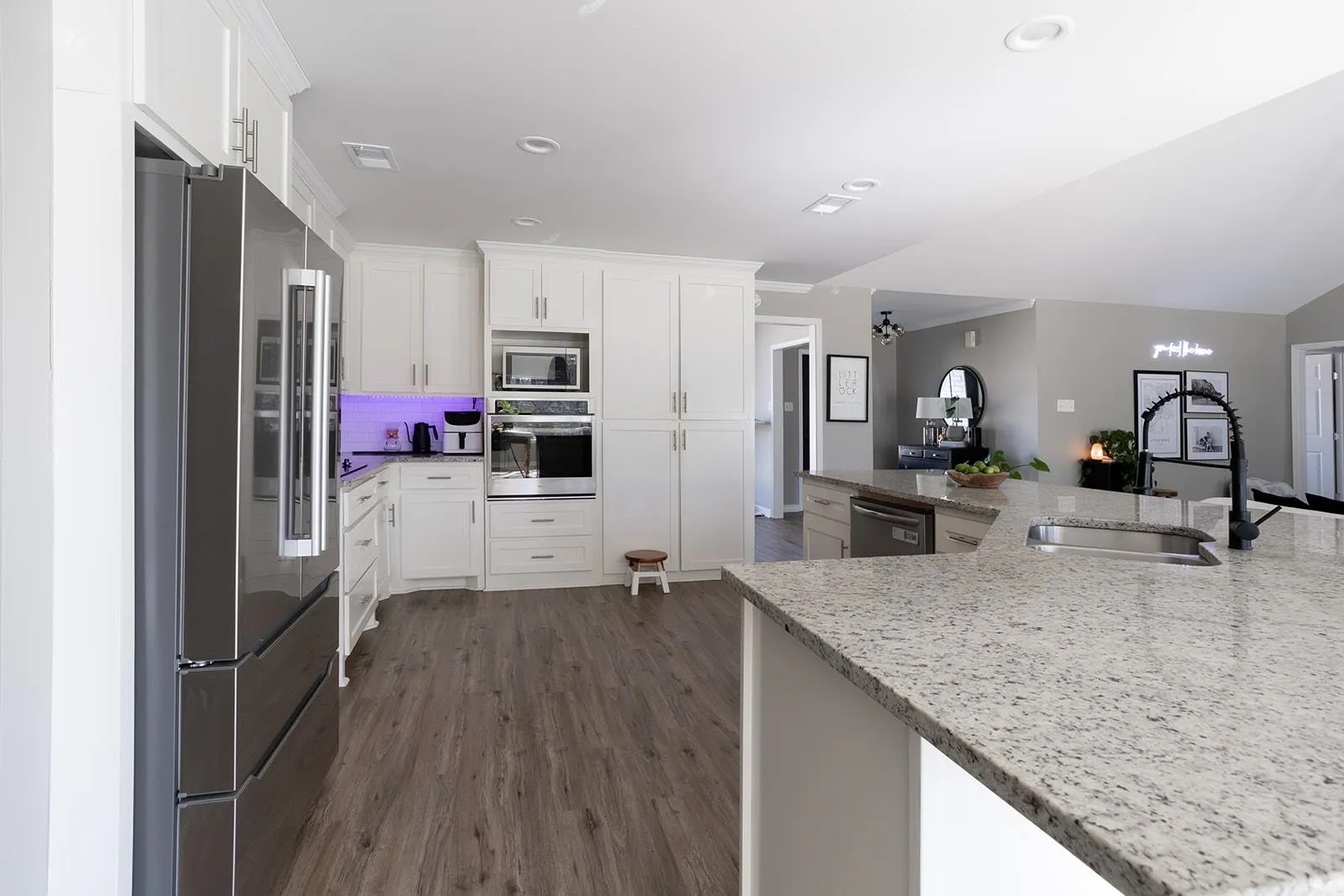 Property at 17  Shady grove - Image 9