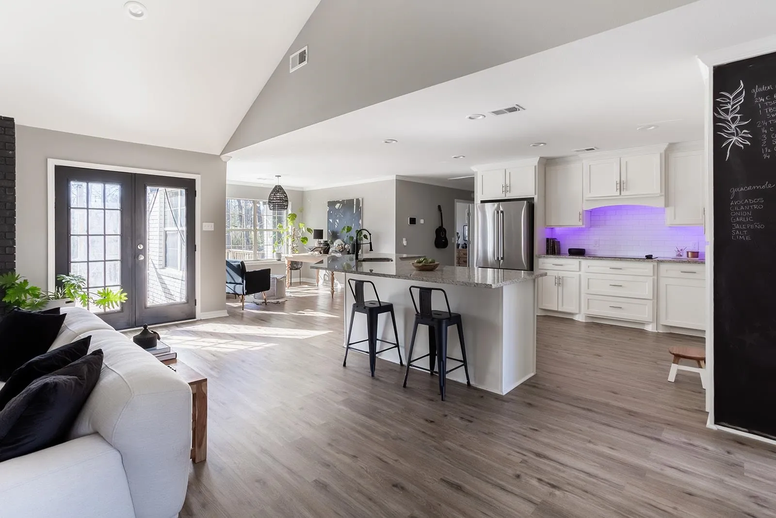 Property at 17  Shady grove - Image 8