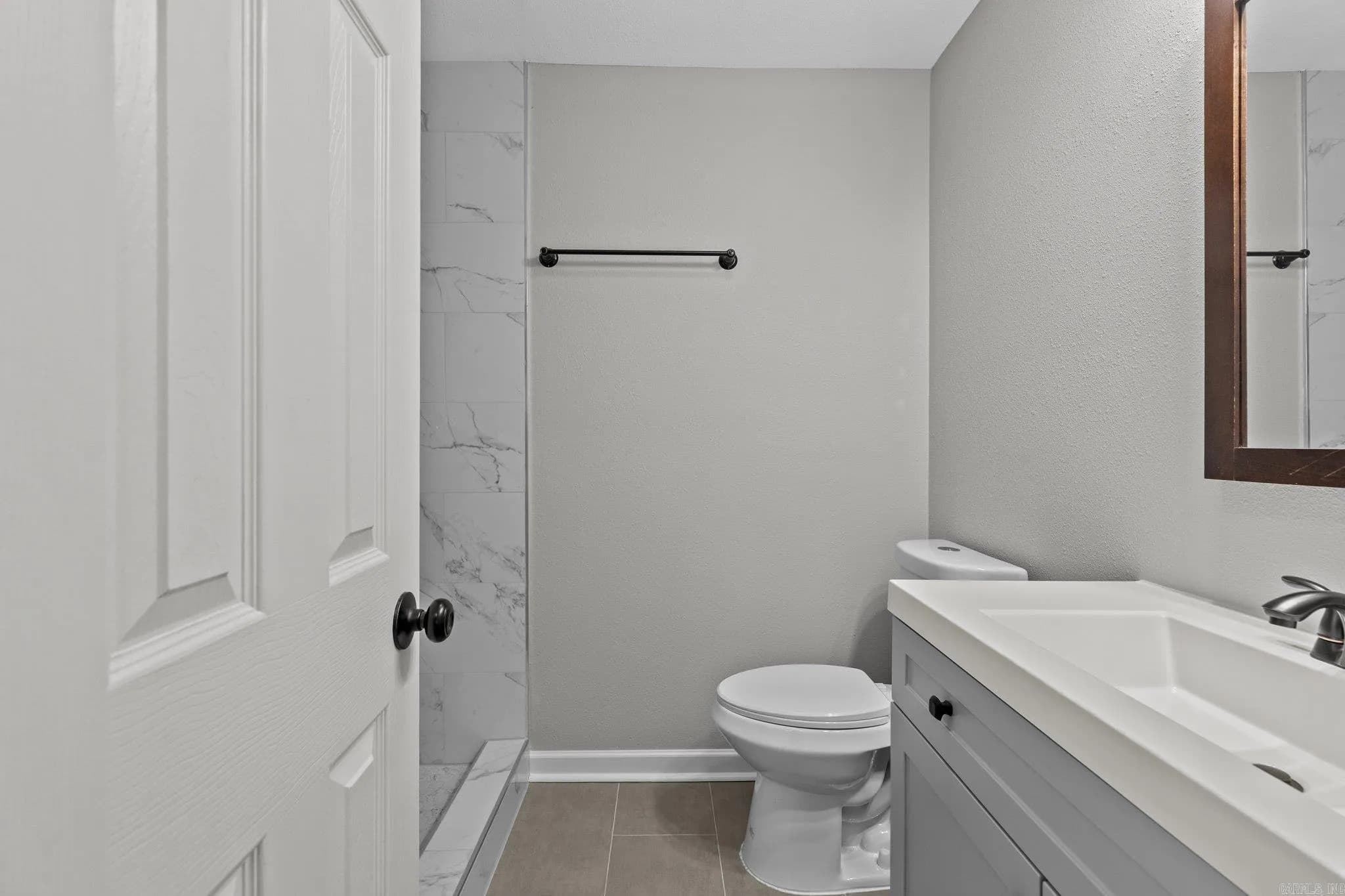 Property at 5  Jamestown - Image 25