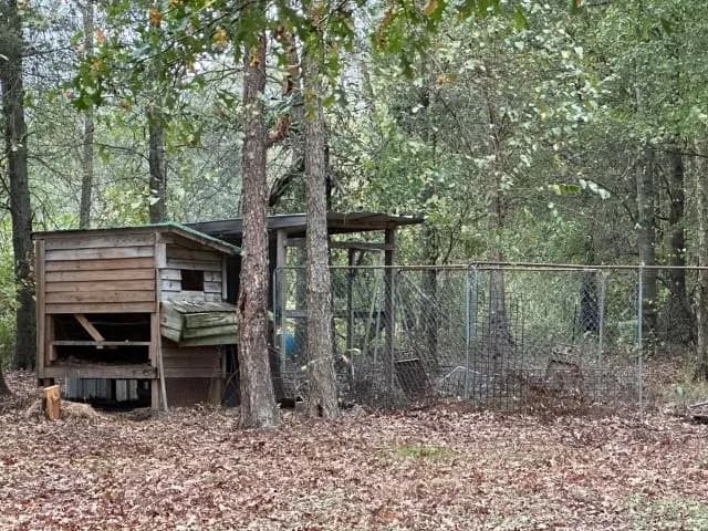 Property at 3700  Simons - Image 26