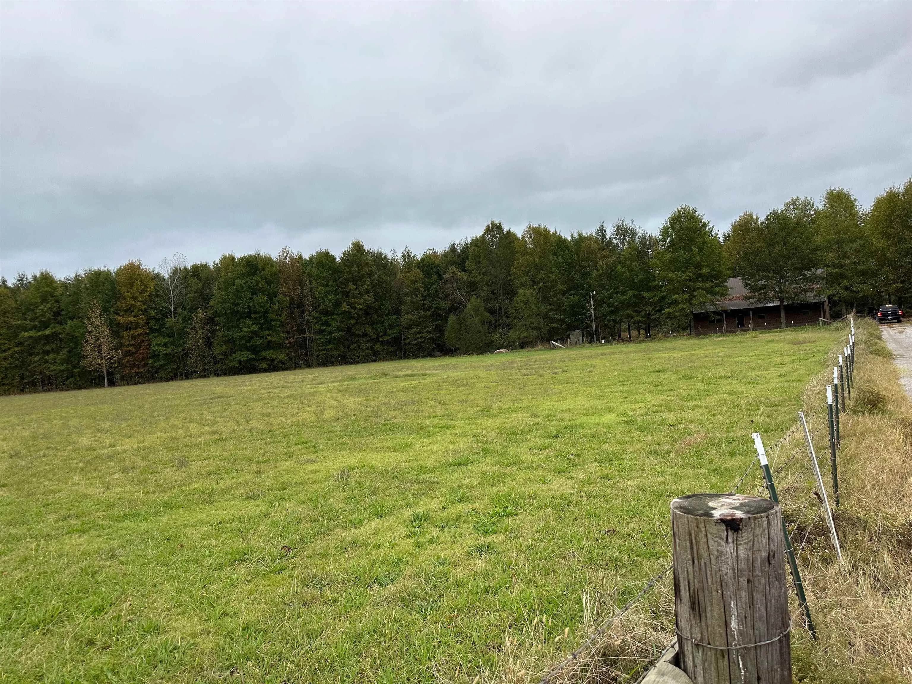 Property at 3700  Simons - Image 31