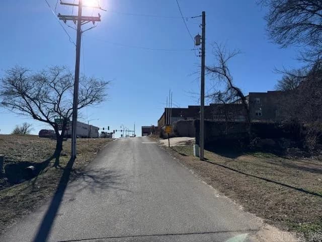 Property at 208 & 210 E Everett - Image 40