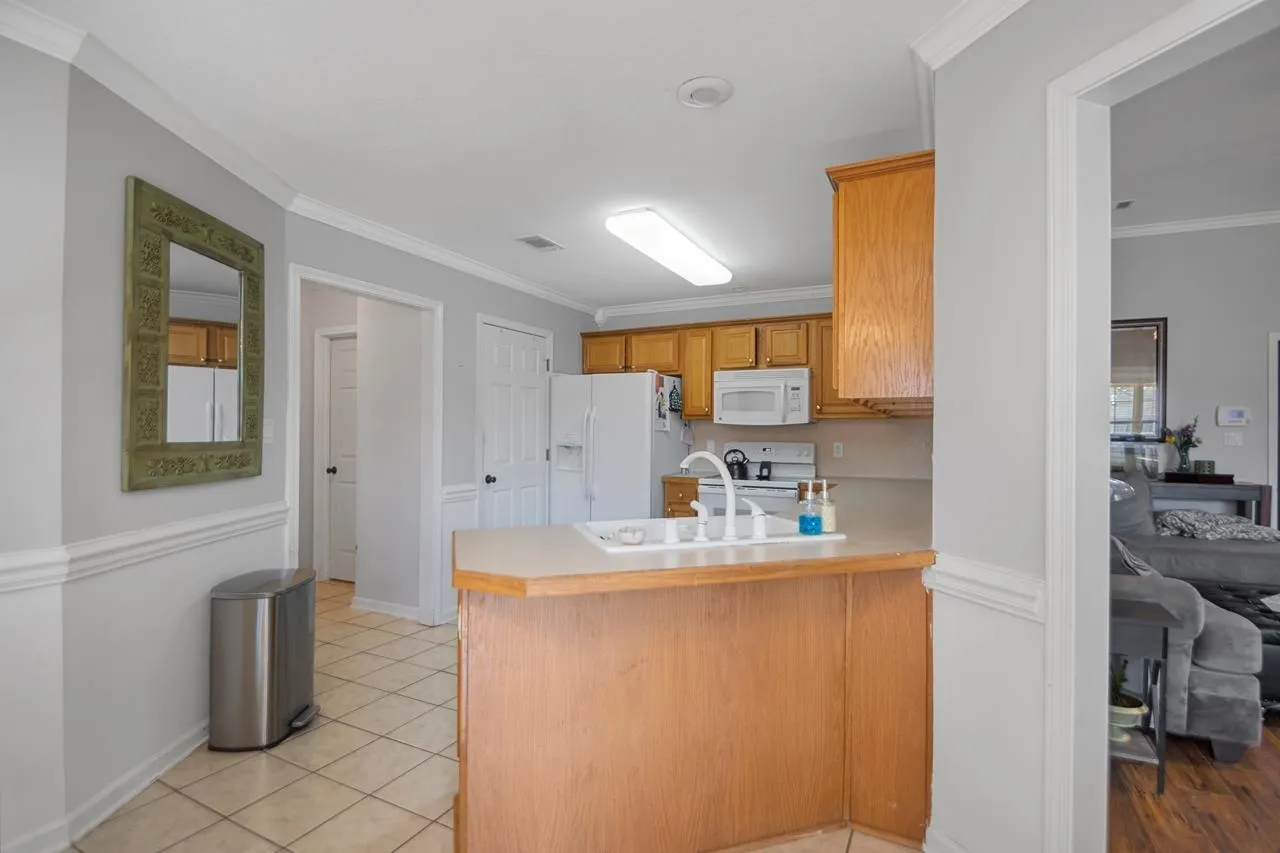 Property at 3105  Greenfield - Image 7