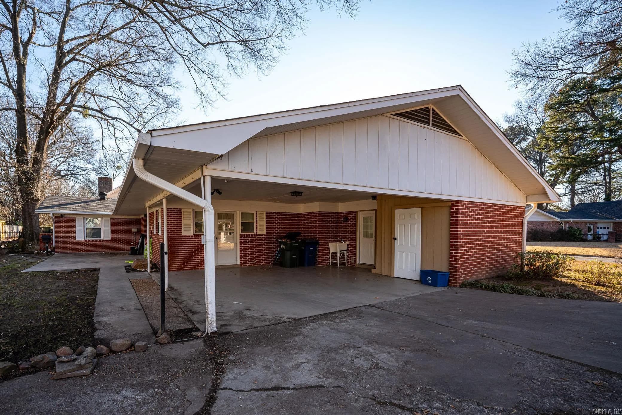 Property at 11  Williamsburg ct. - Image 4