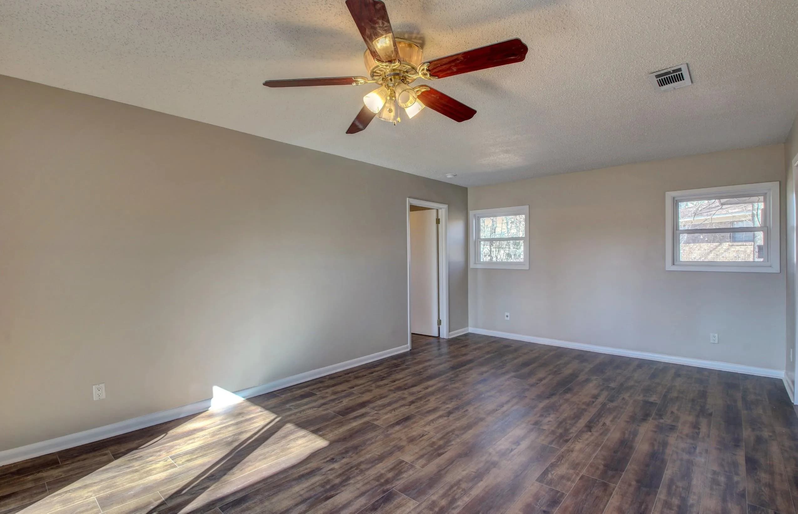 Property at 8  Woodmere - Image 26