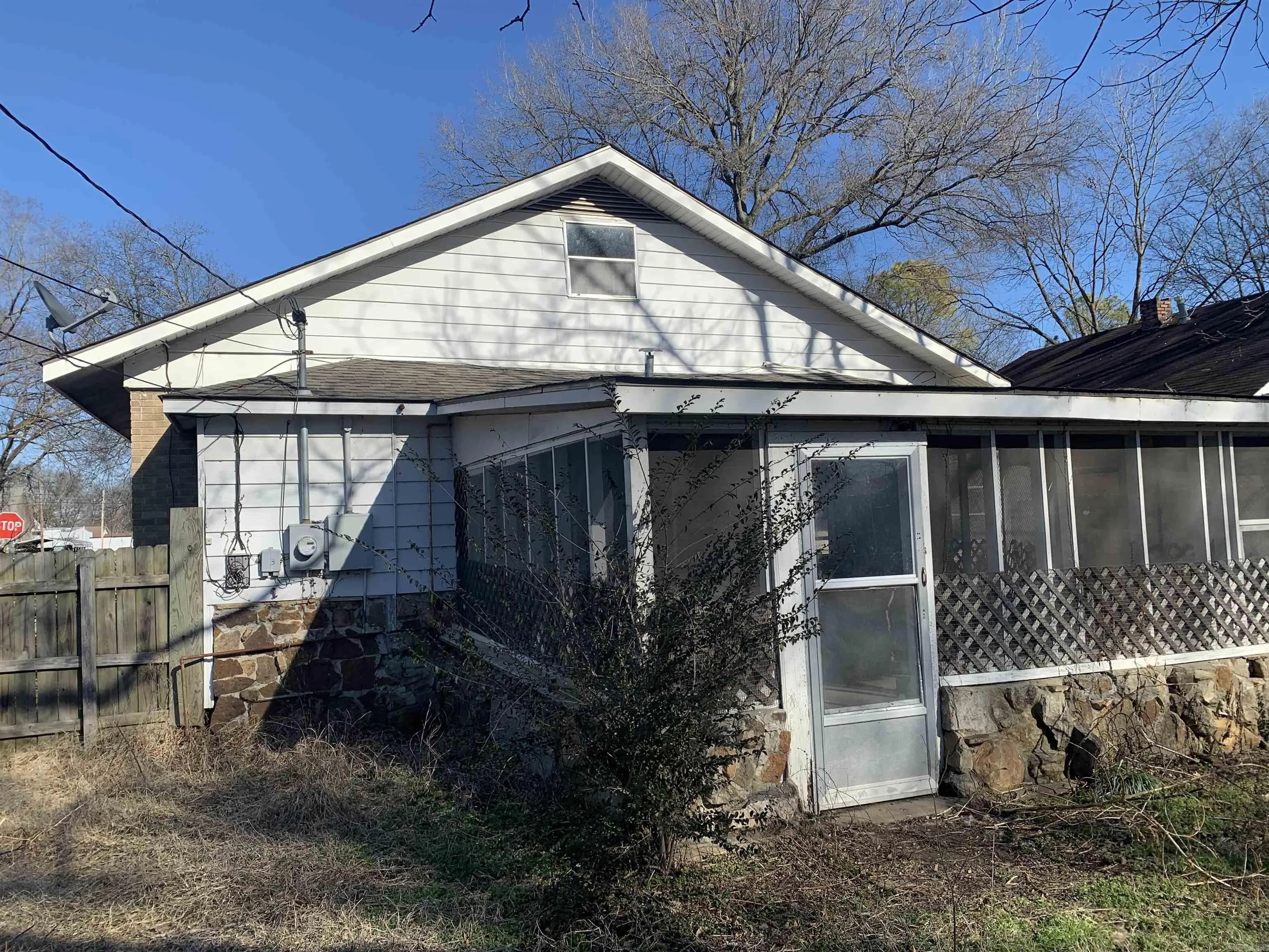 Property at 501  Main - Image 3